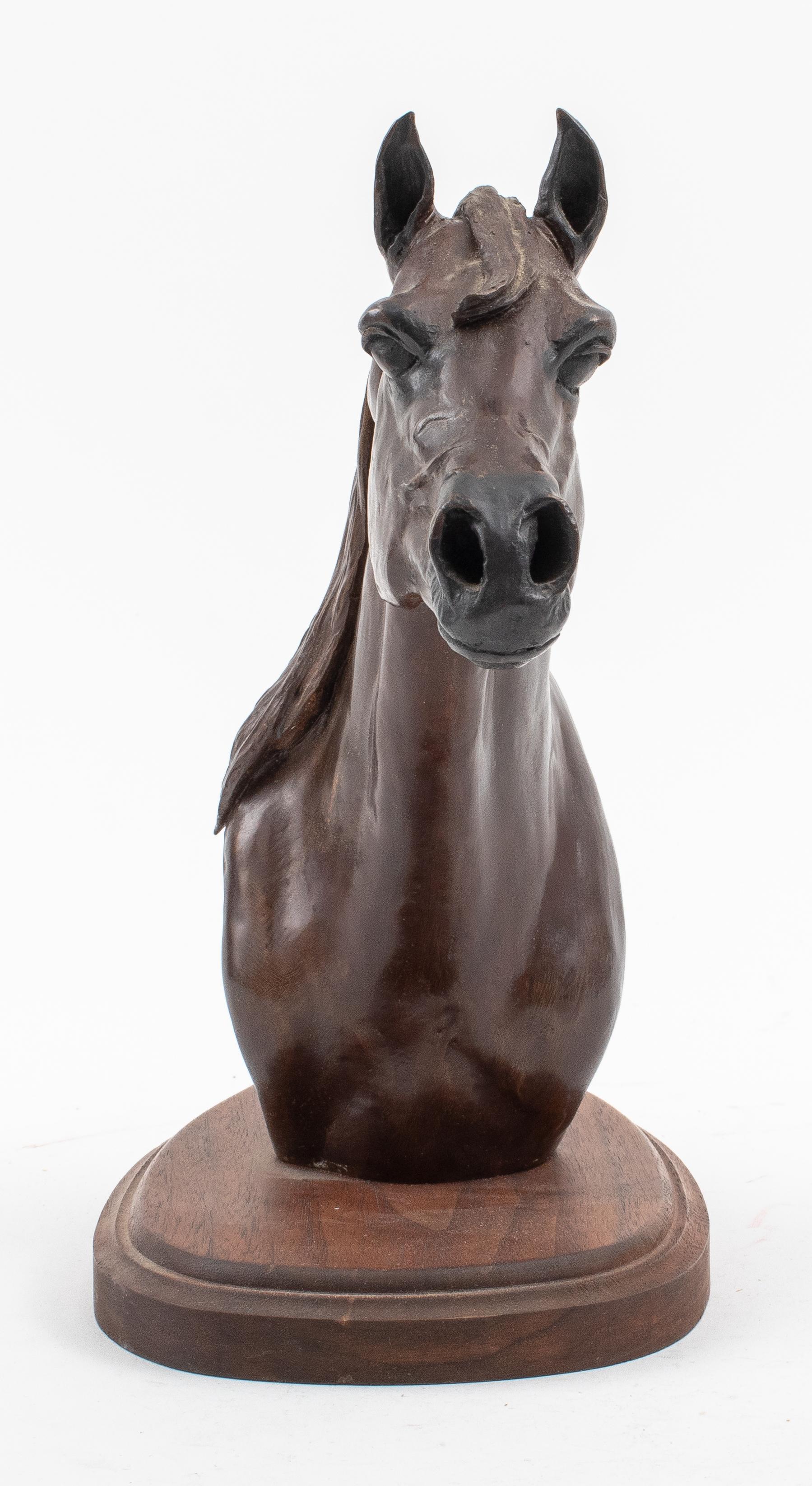 Snell Johnson: Bronze-Pferdenbüste „NV Pingo“ (Amerikanische Klassik) im Angebot