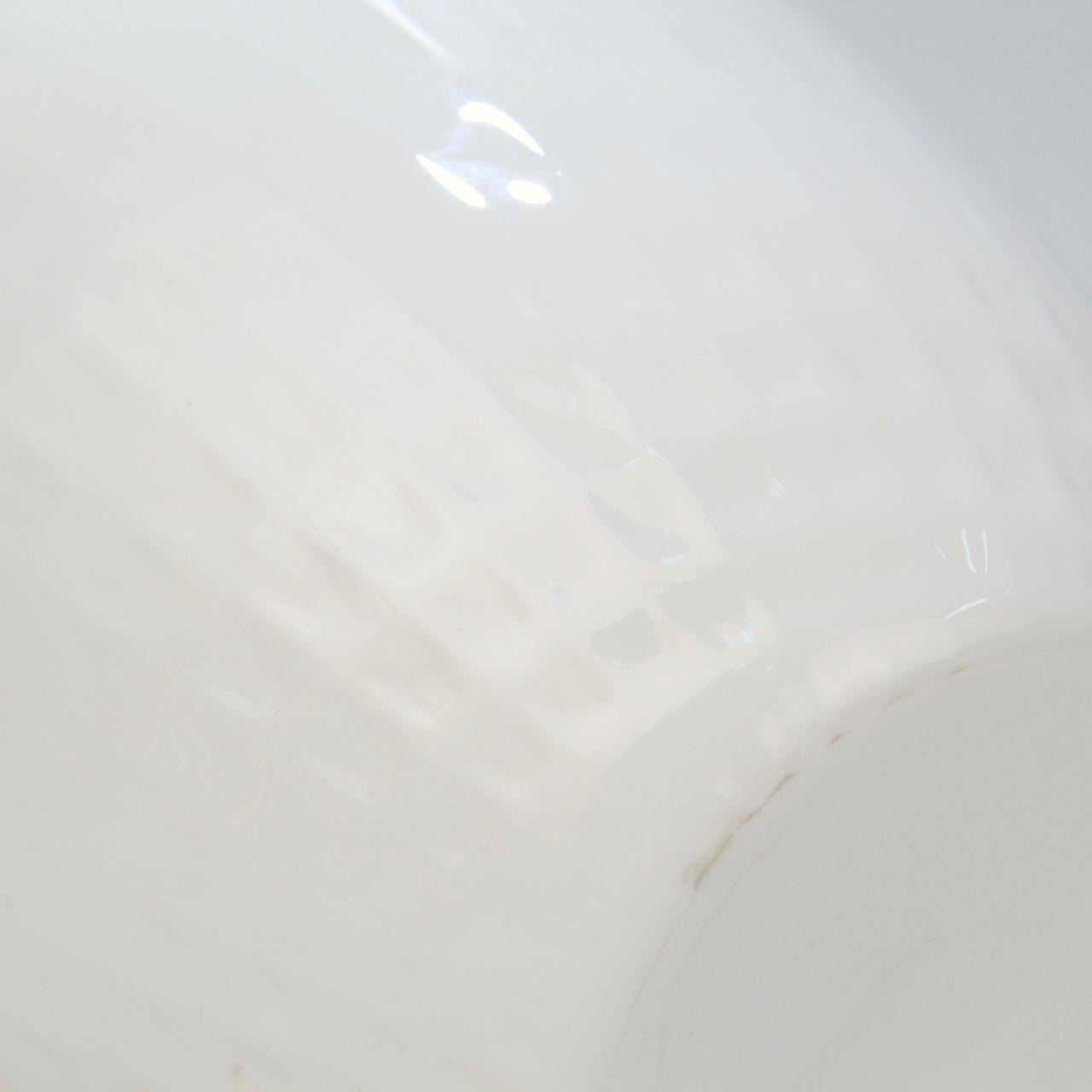 Snöljus Snowlight White Art Glass Vase by Ingegerd Råman for Orrefors For Sale 1