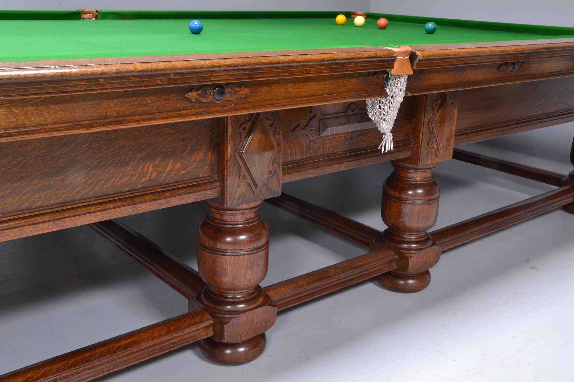 Snooker billiard pool table refectory jacobean oak In Good Condition For Sale In Radstock, GB