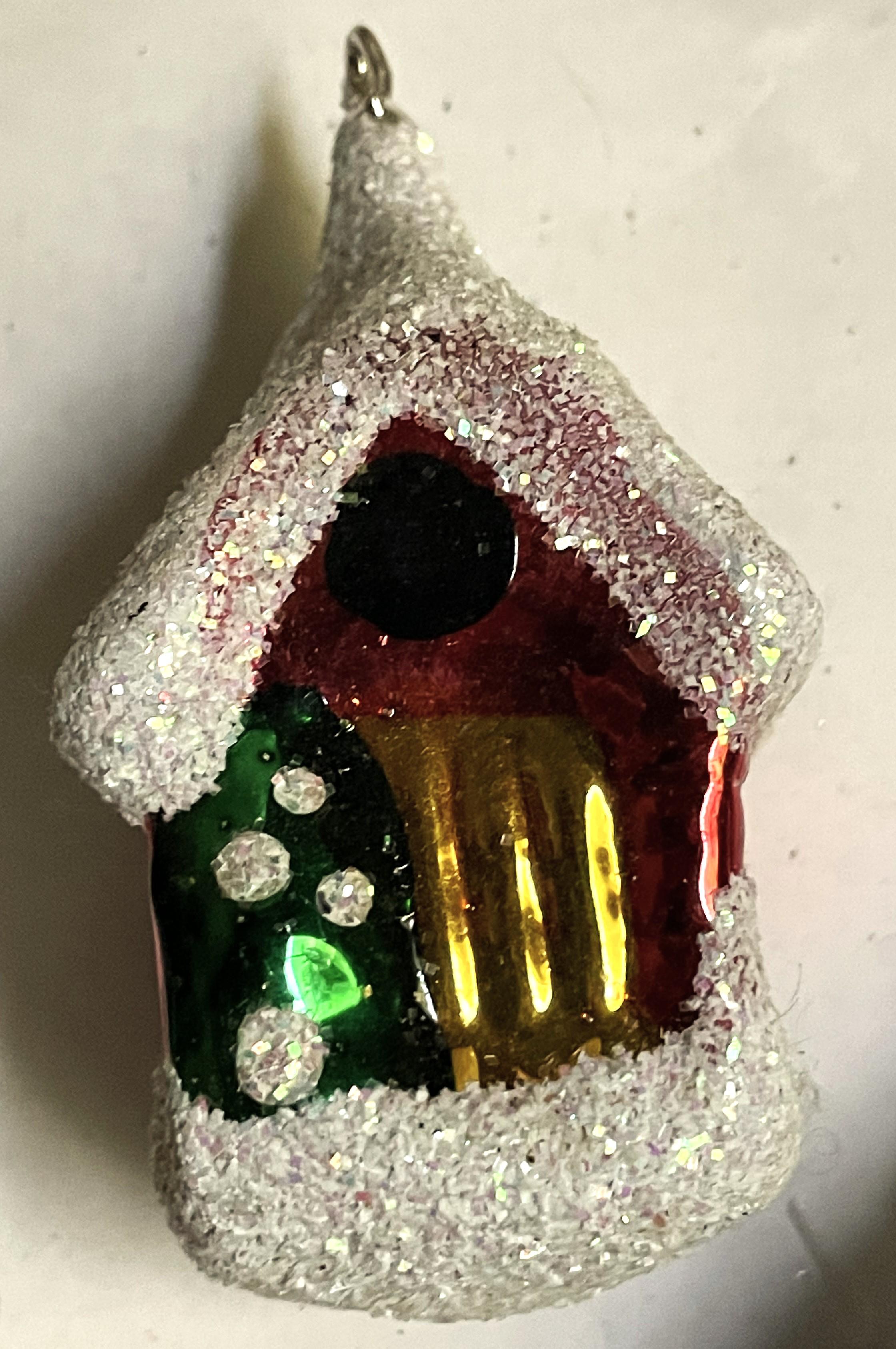 Schneehütte/Haus aus geblasenem Glas, Weihnachtsbaum-Dekoration, Schneedecke, Dekoration, 3er-Set (Moderne der Mitte des Jahrhunderts) im Angebot