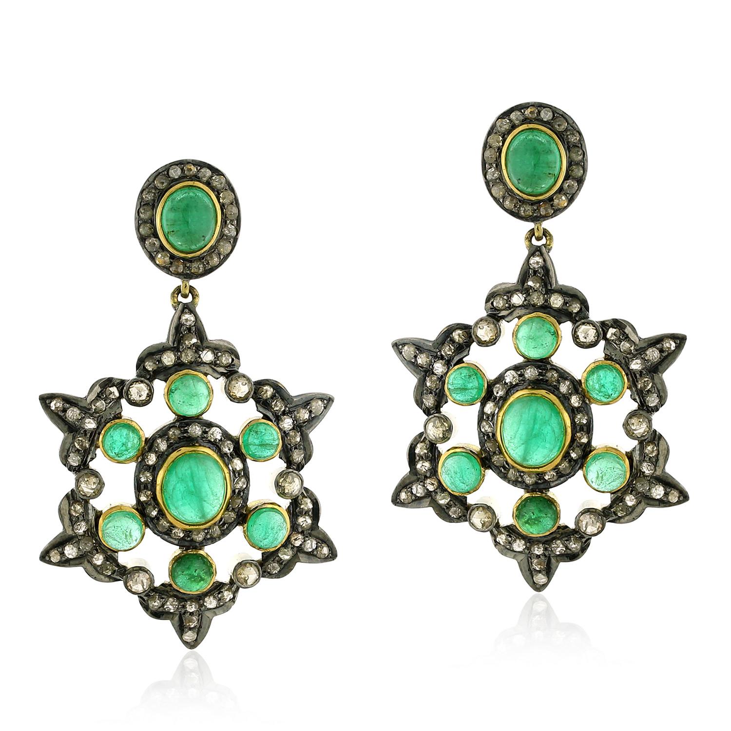 Contemporary Snow Flakes Shaped Earrings With Emeralds & Pave Diamonds In Gold & Silver For Sale