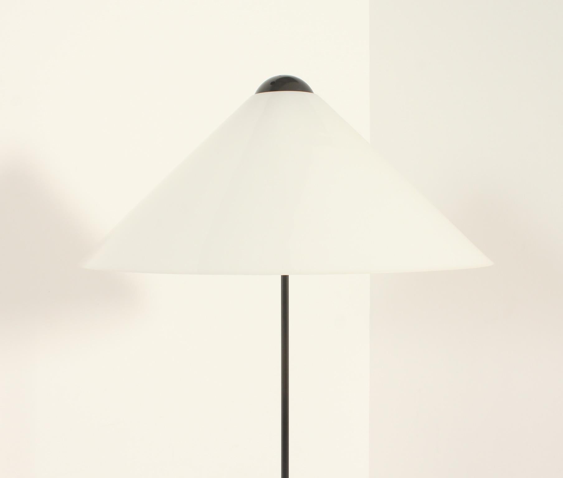 Late 20th Century Snow Floor Lamp by Vico Magistretti for Oluce, Italy, 1973 For Sale