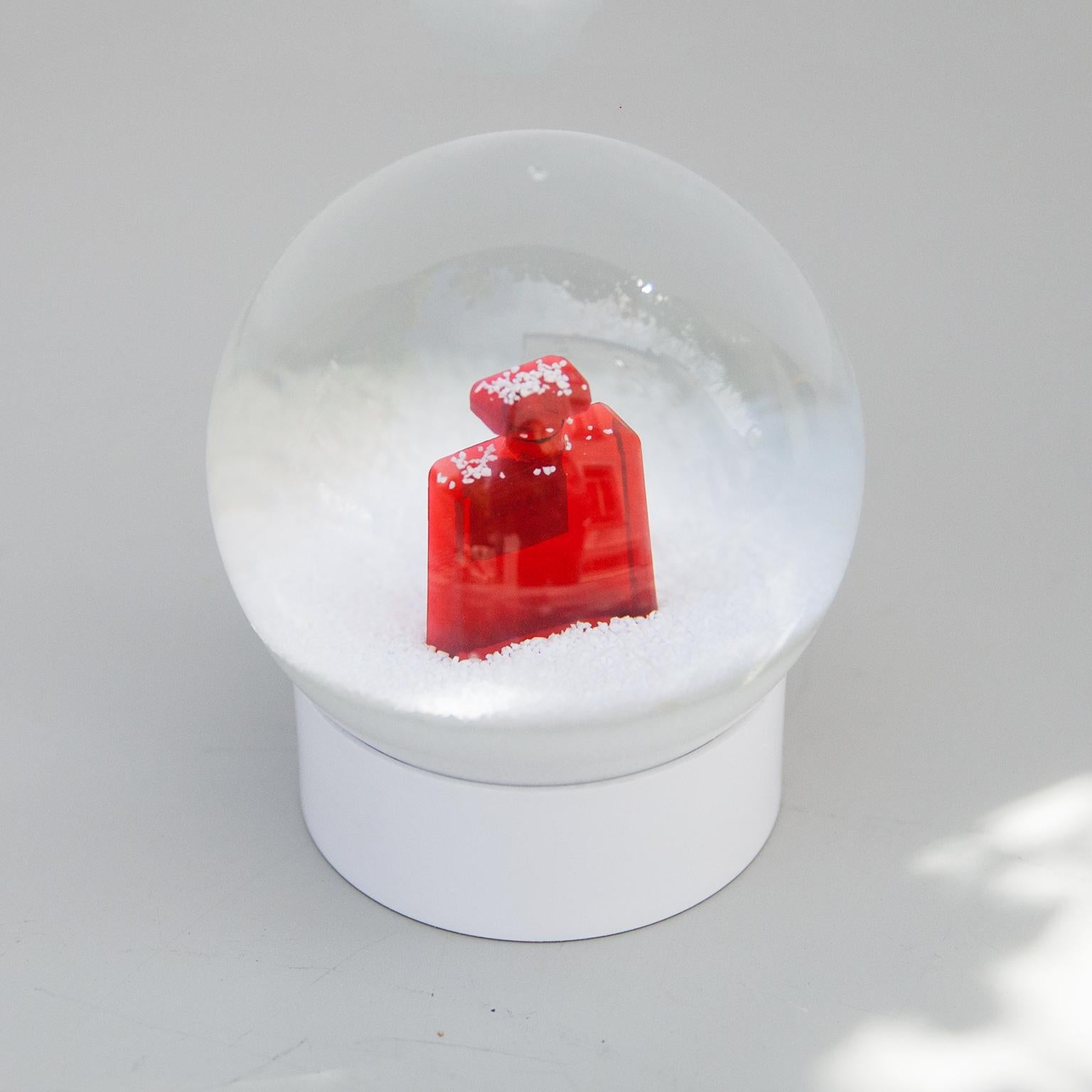 Hollywood Regency Snow Globe Red Chanel Number 5 For Sale
