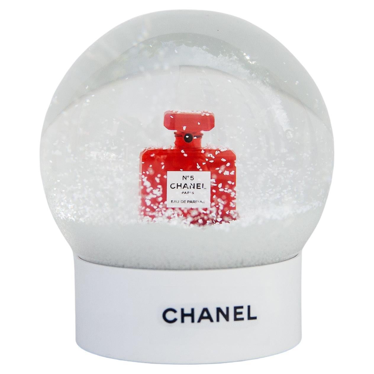 CHANEL Glass N°5 Perfume Bottle Snow Globe Red 1244057