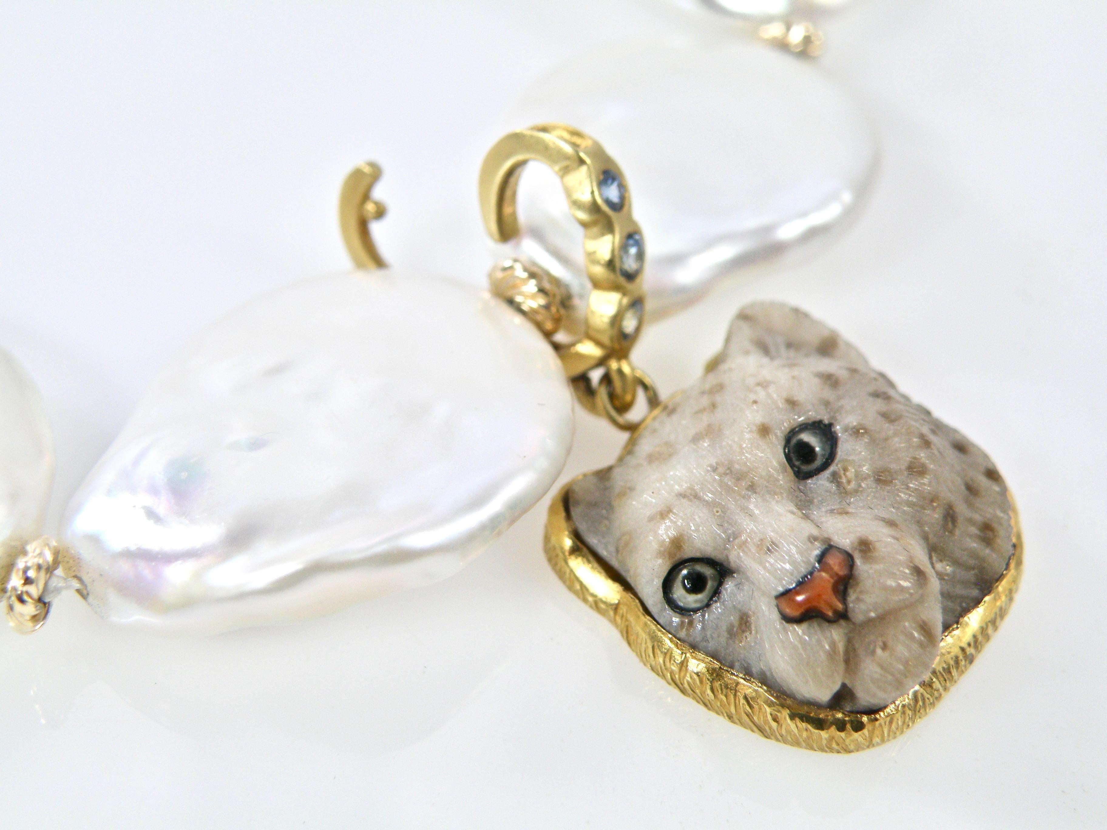 18K Sapphire Snow Leopard Pendant In New Condition For Sale In Cohasset, MA