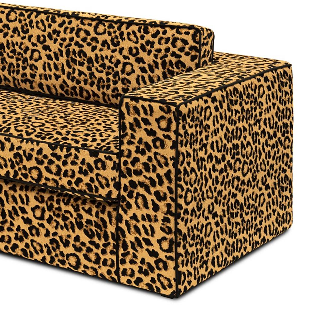 Leopard Sofa In New Condition In Paris, FR
