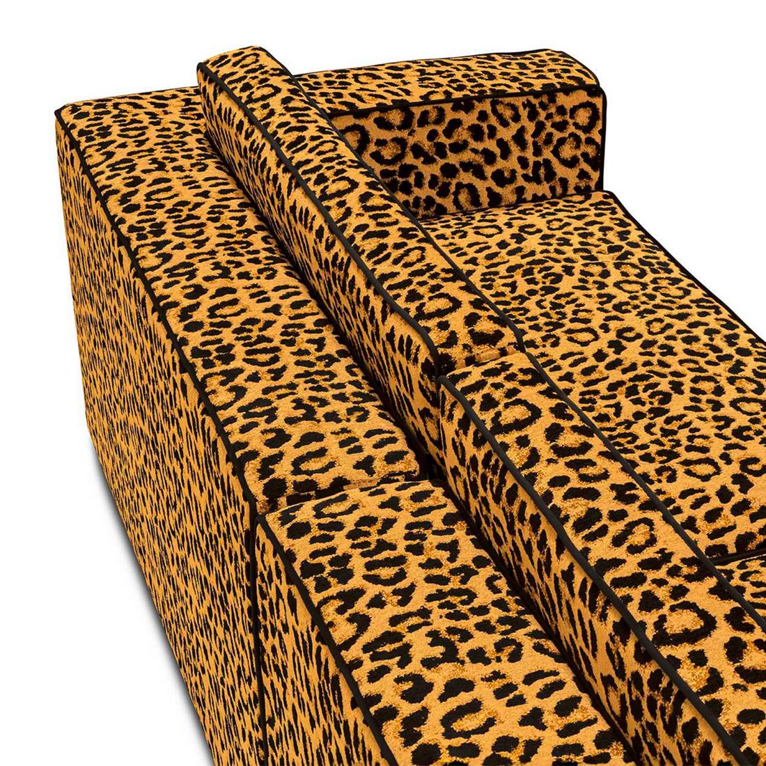 Snow Leopard Sofa In New Condition In Paris, FR