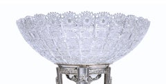 Snow Lion Sterling Silver Centerpiece Vase with Sculpted Lion Motifs - Konforti