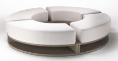 SNOW White Round Sofa Outdoor in Solid Sassafrass mit abnehmbaren Kissen