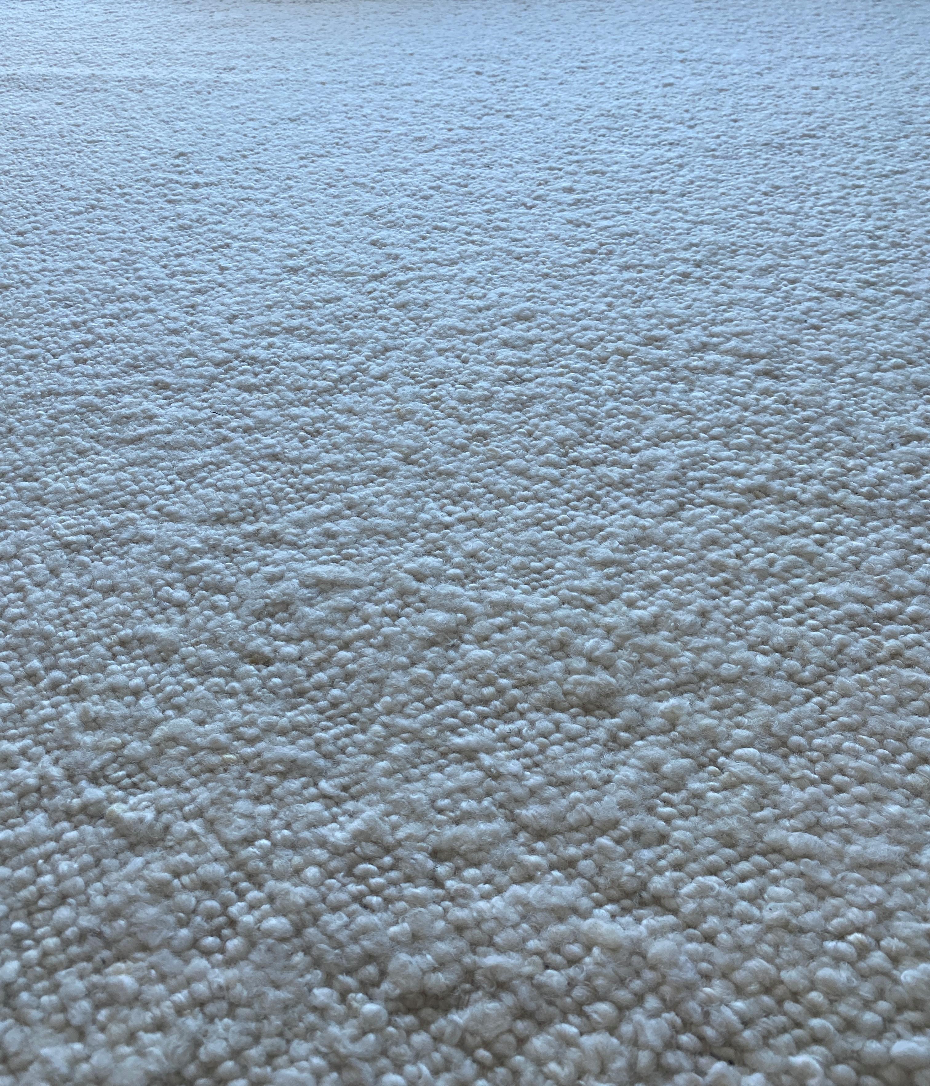 Schneeteppich - Wolle Off White Cream Plain Teppich mit Struktur, handgewebt (Indisch) im Angebot