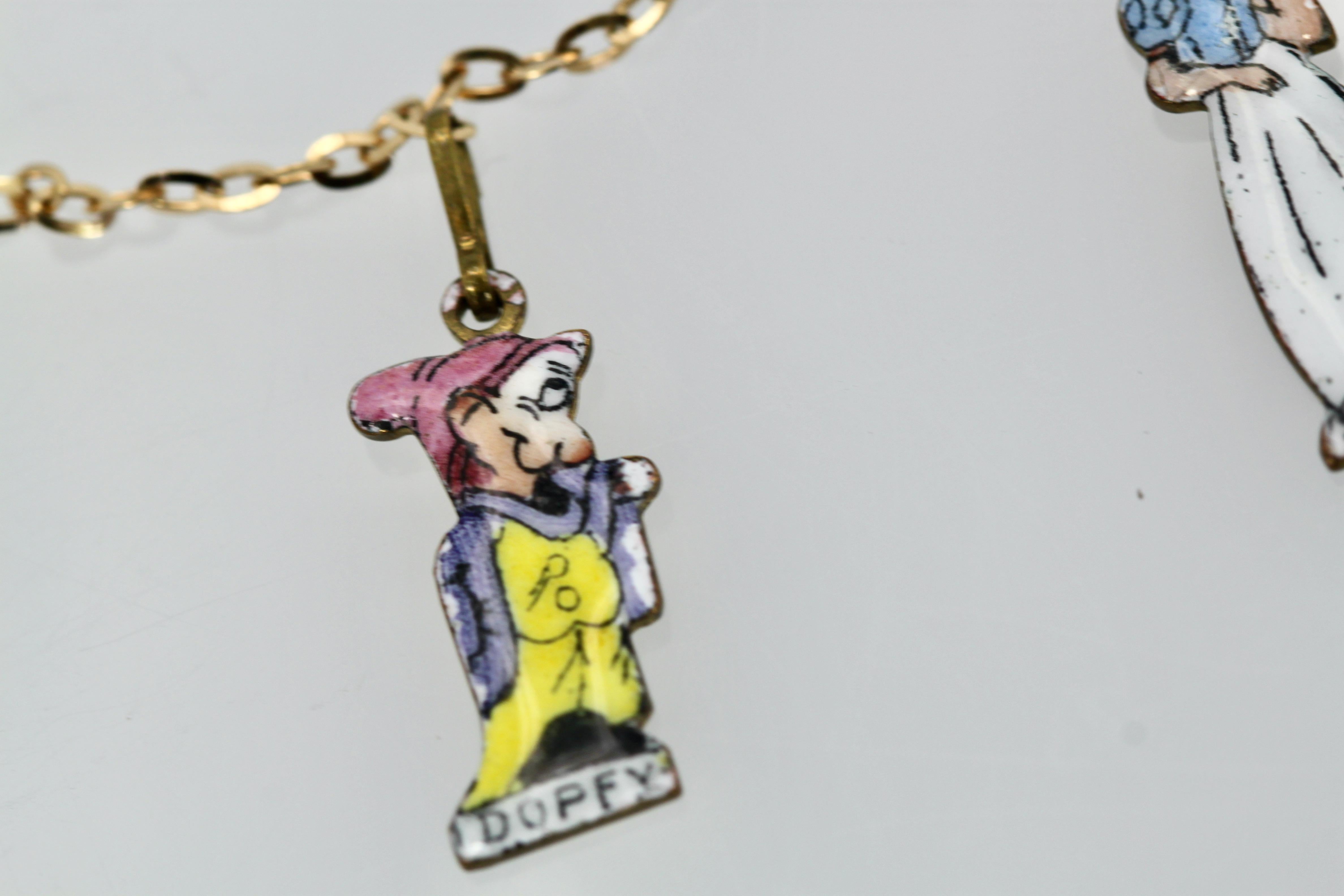 Snow White and the Seven Dwarfs Necklace 18K For Sale 3