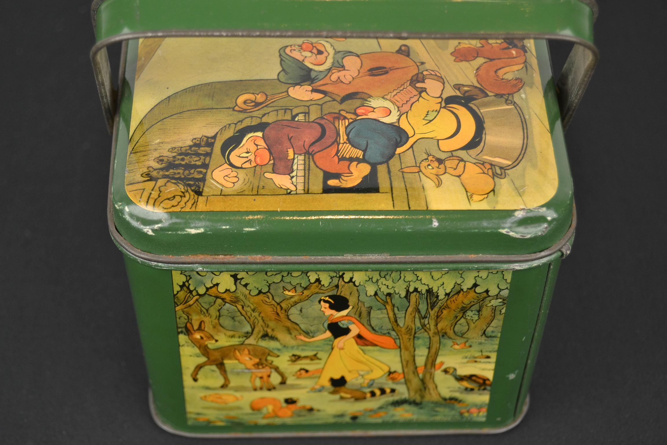 Snow White and the Seven Dwarfs Tin with Handle, Walt Disney, Late 1930s 5