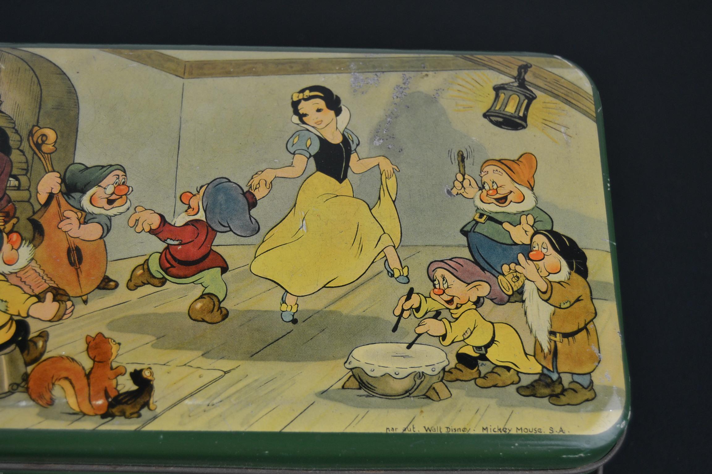 Belgian Snow White and the Seven Dwarfs Tin with Handle, Walt Disney, Late 1930s