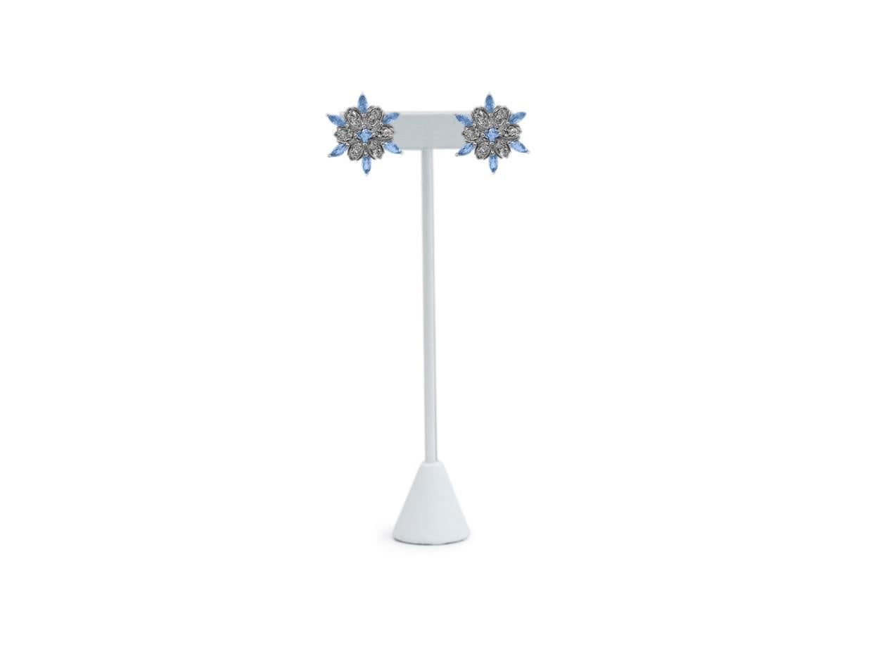 Modern Snowflake 14k gold earrings For Sale