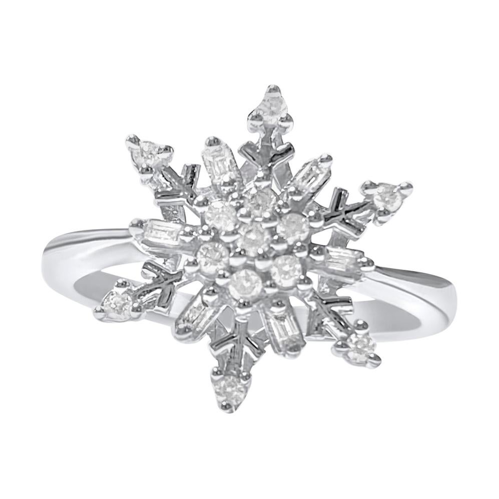 Snowflake Design, Natural 0.50 Carat Diamond Engagement Ring For Sale