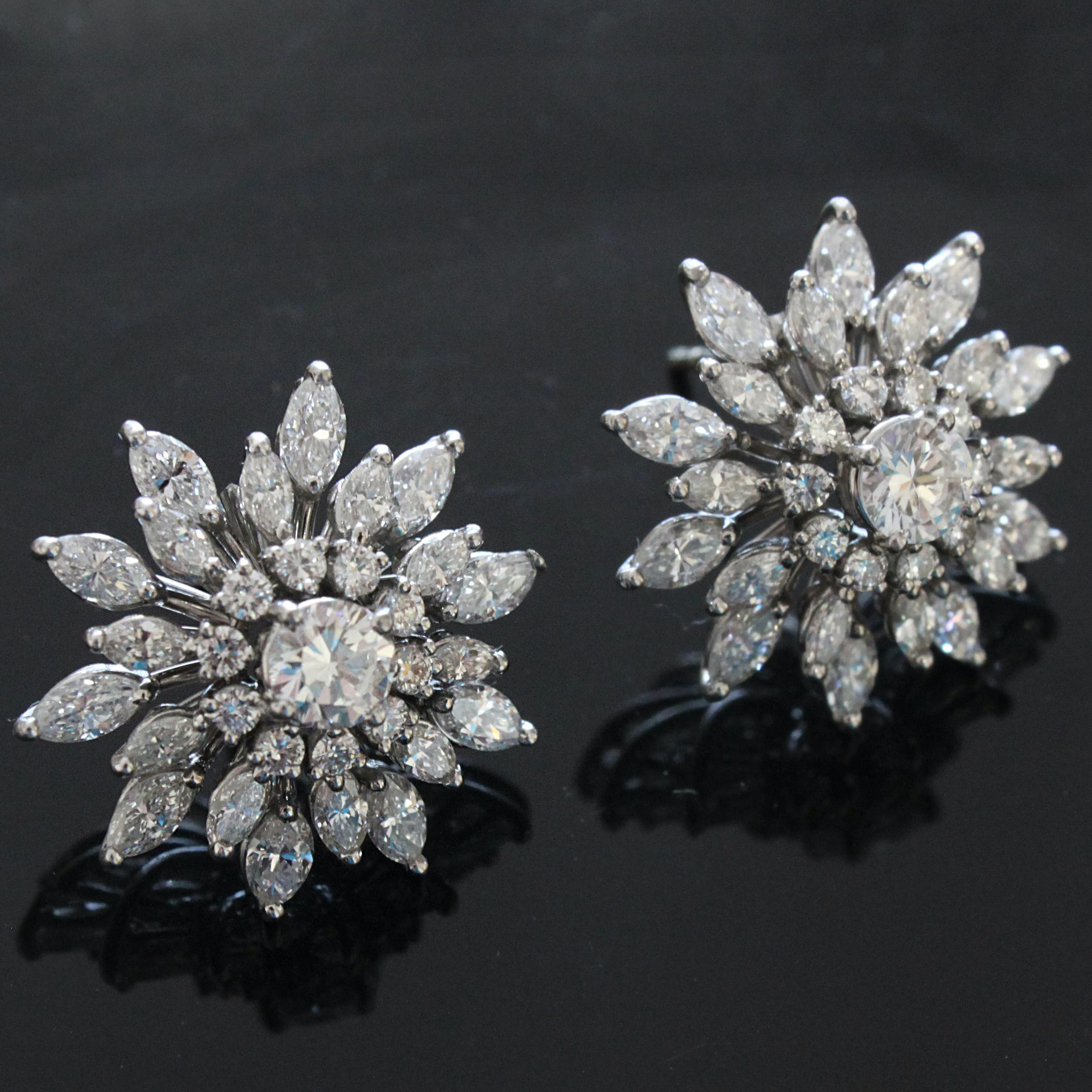Gorgeous snowflake earrings set with brilliant- and marquise-cut diamonds. (total diamond weight ca. 5ct H-I/VS). Beautifully crafted in 18-carat white gold. The size and design make them comfortable to wear but also stand out and more sparkly to