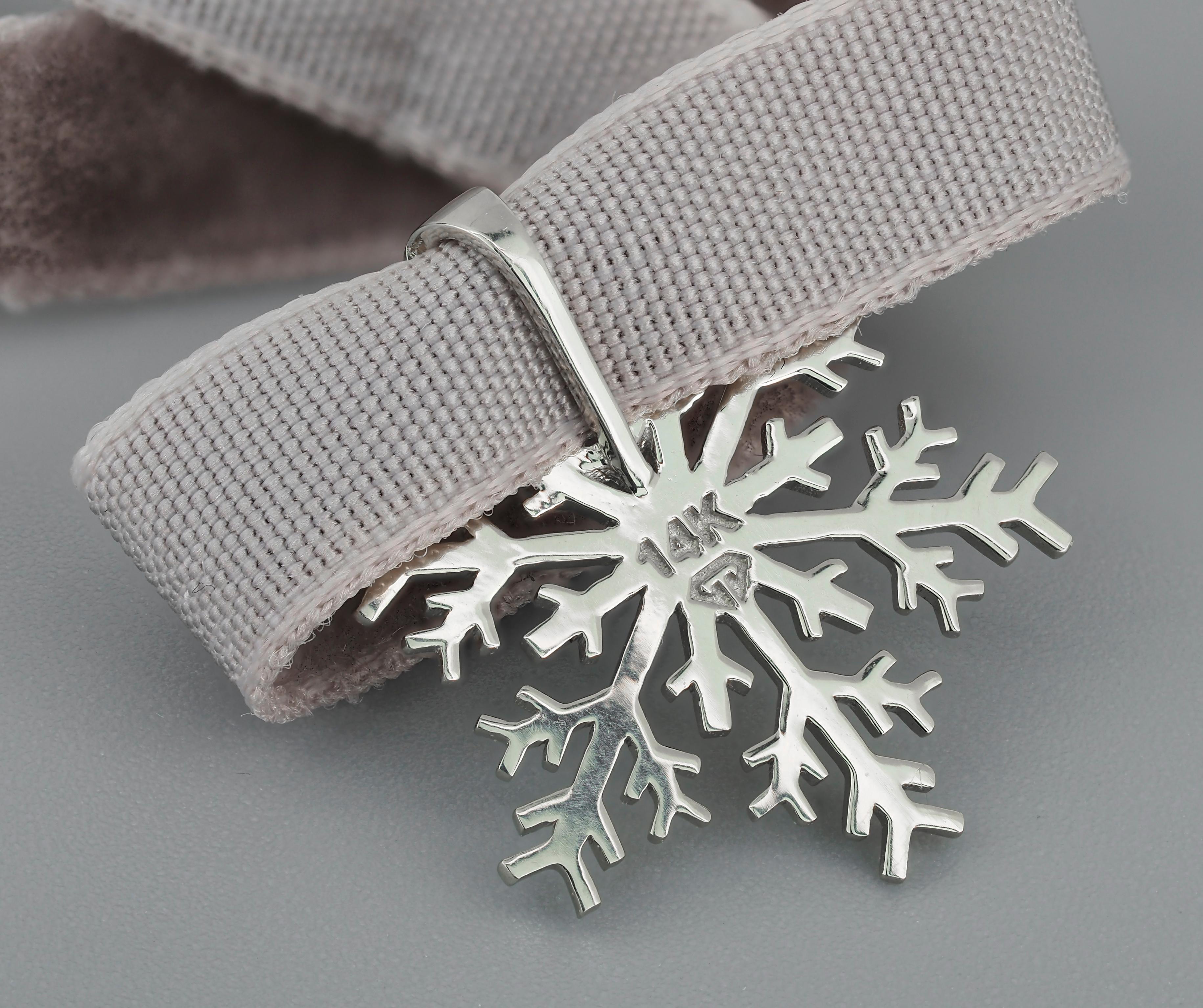Snowflake Pendant with tanzanite.  For Sale 2