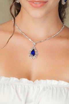 Sunita Nahata Snowflake Tanzanite & Diamond Necklace in 18 Karat White Gold