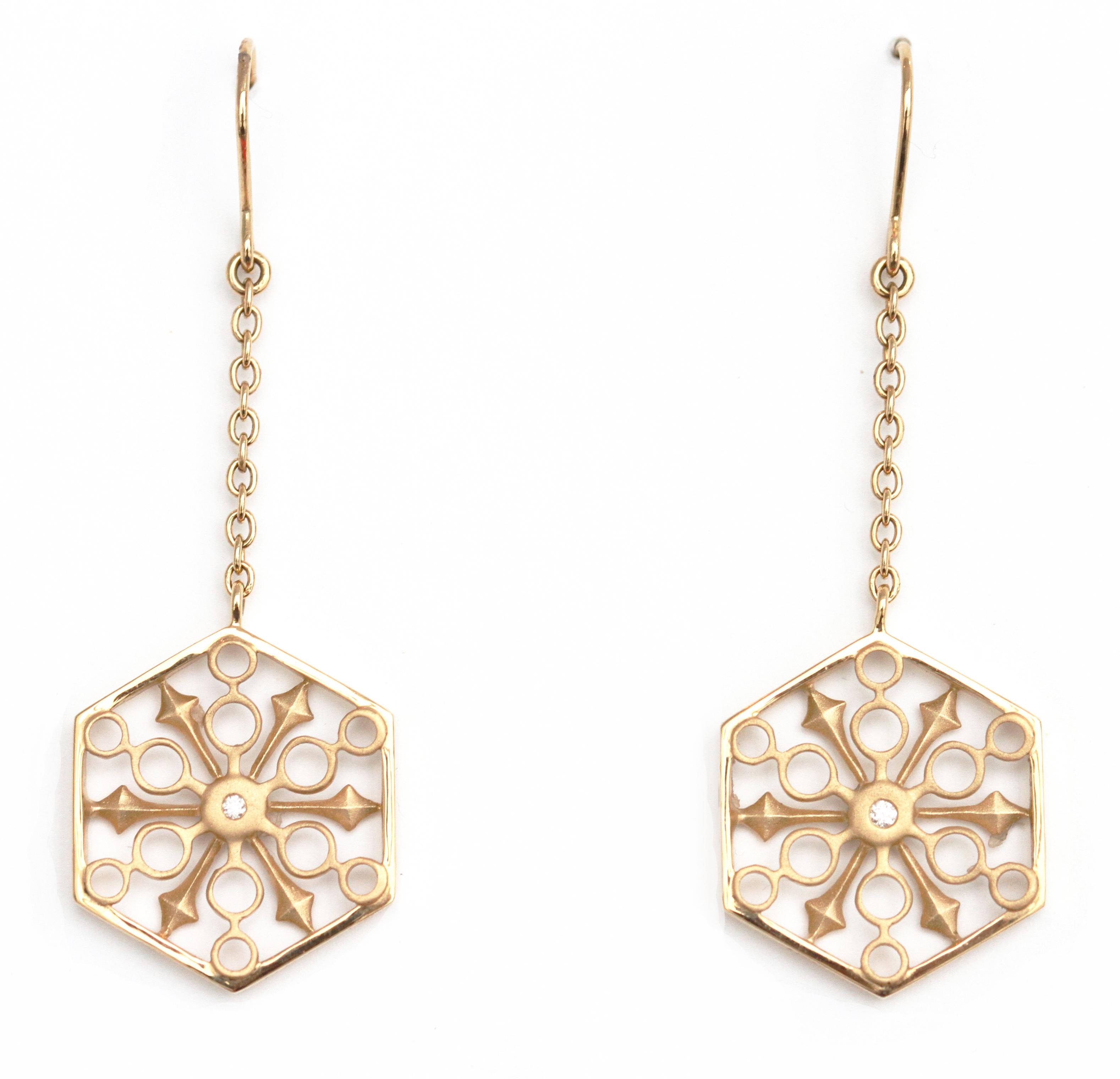 Round Cut Snowflakes Power Gold Earrings For Sale