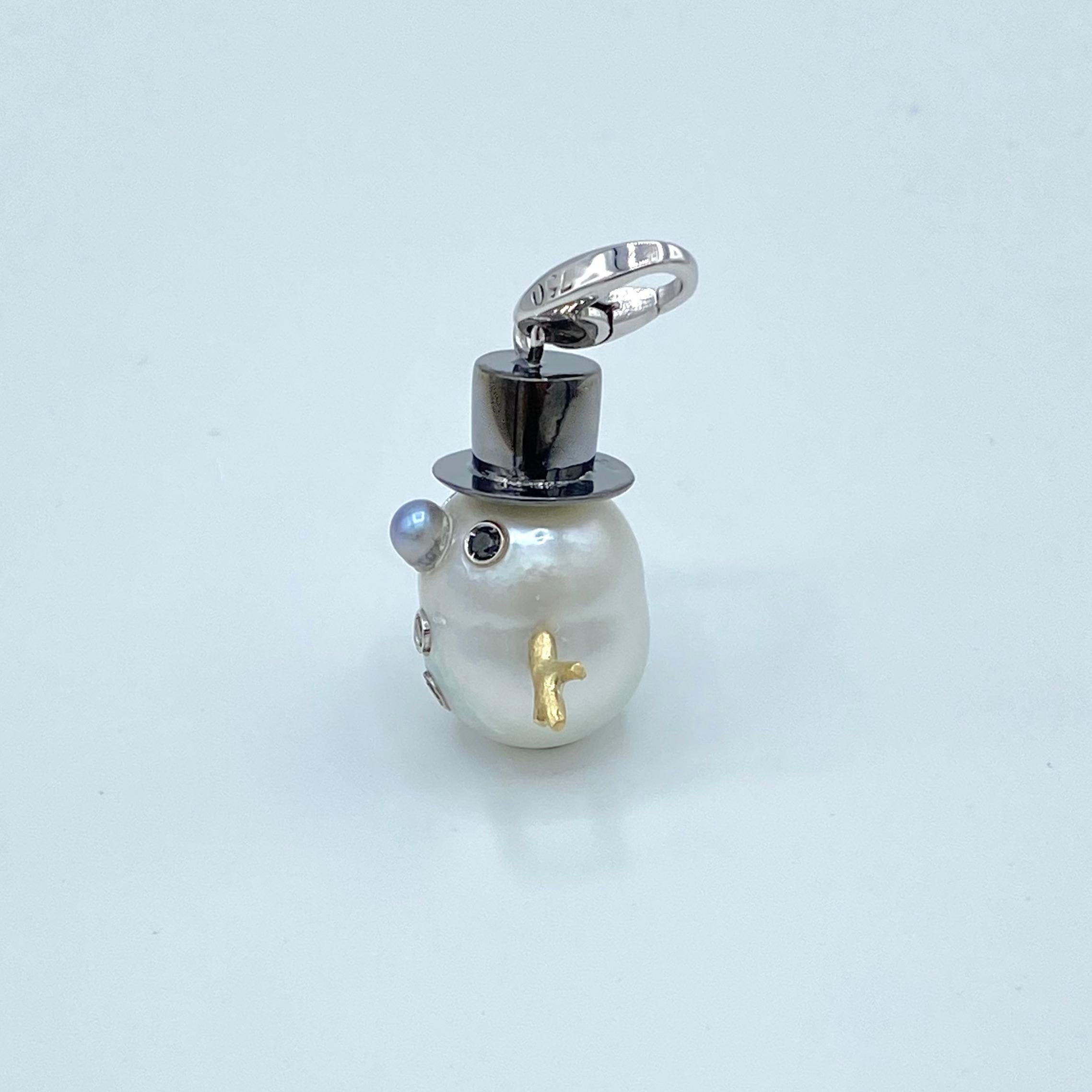 Snowman Pearl Brown Black Diamond 18Kt Gold Pendant/Necklace or Charm In New Condition In Bussolengo, Verona