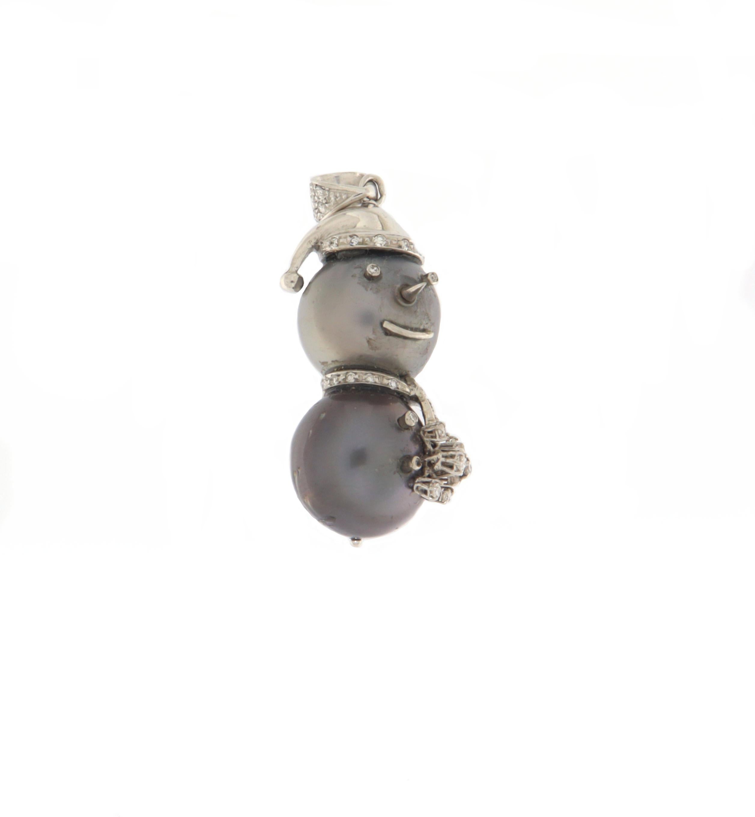 Snowman Pearls Diamonds 18 Karat White Gold Pendant Necklace In New Condition For Sale In Marcianise, IT