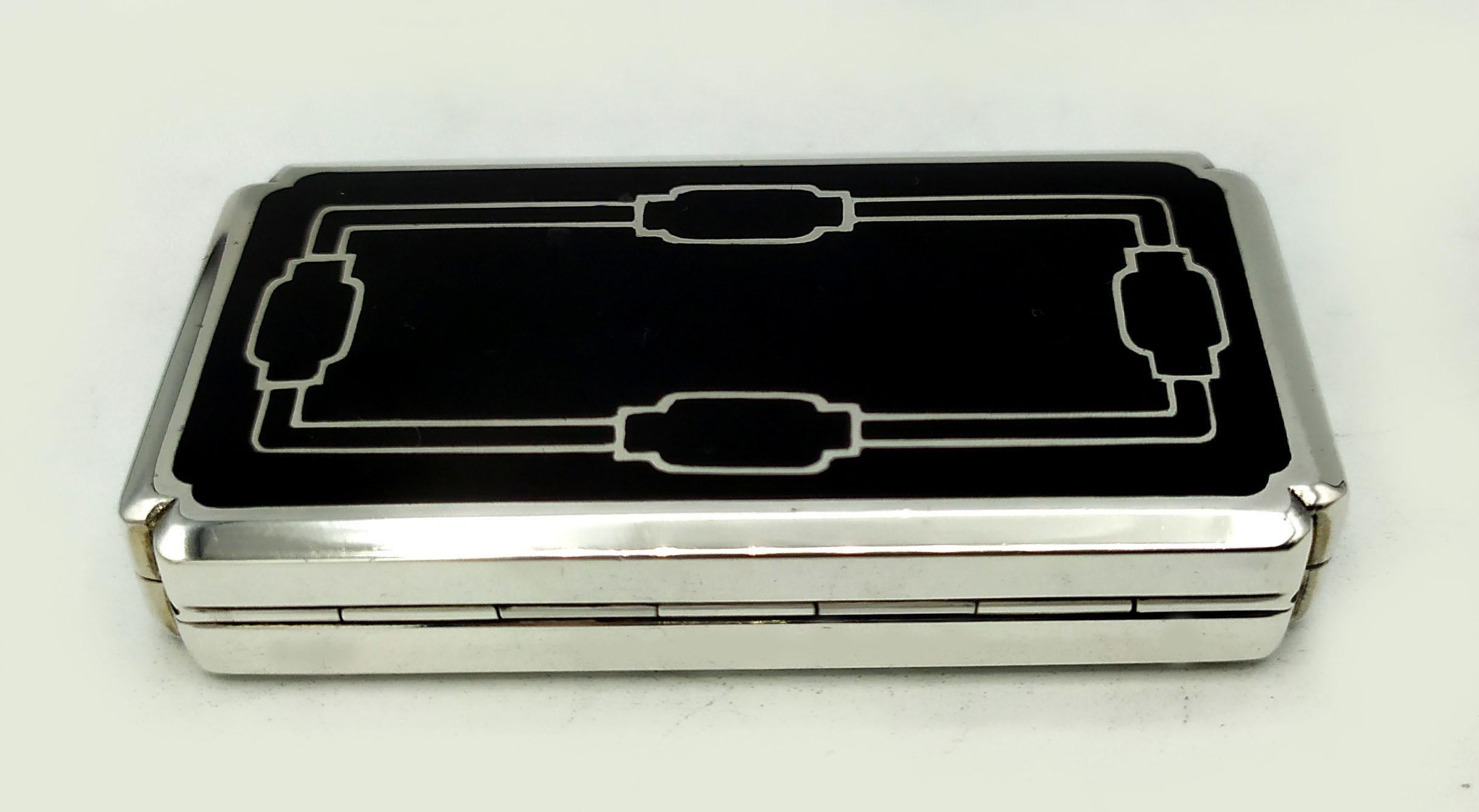 Hand-Carved Snuff Box Black enamel Art Deco style Sterling Silver Salimbeni  For Sale