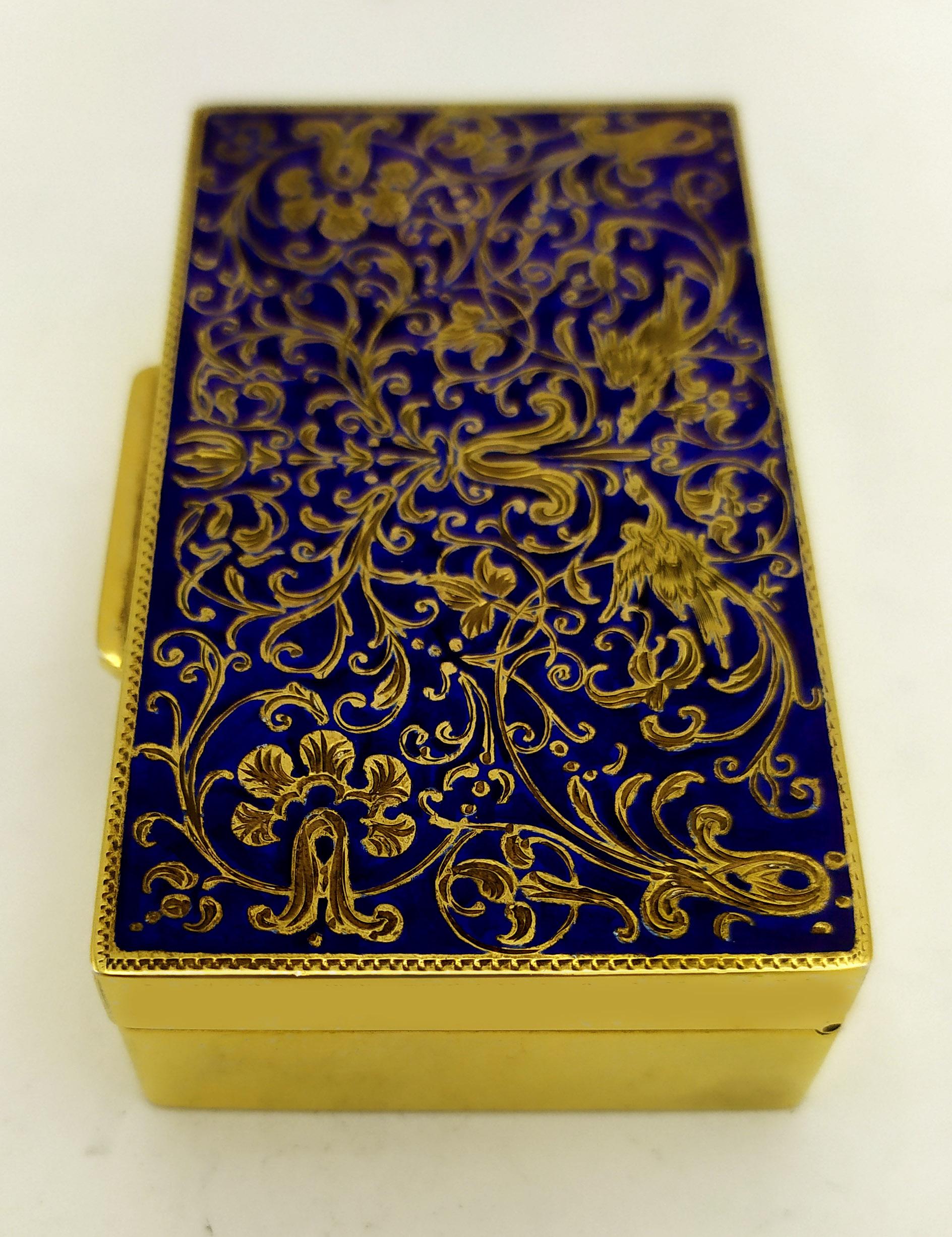 Snuff Box fine hand engraving, fire enamelled, in “Rococo” style Salimbeni For Sale 4