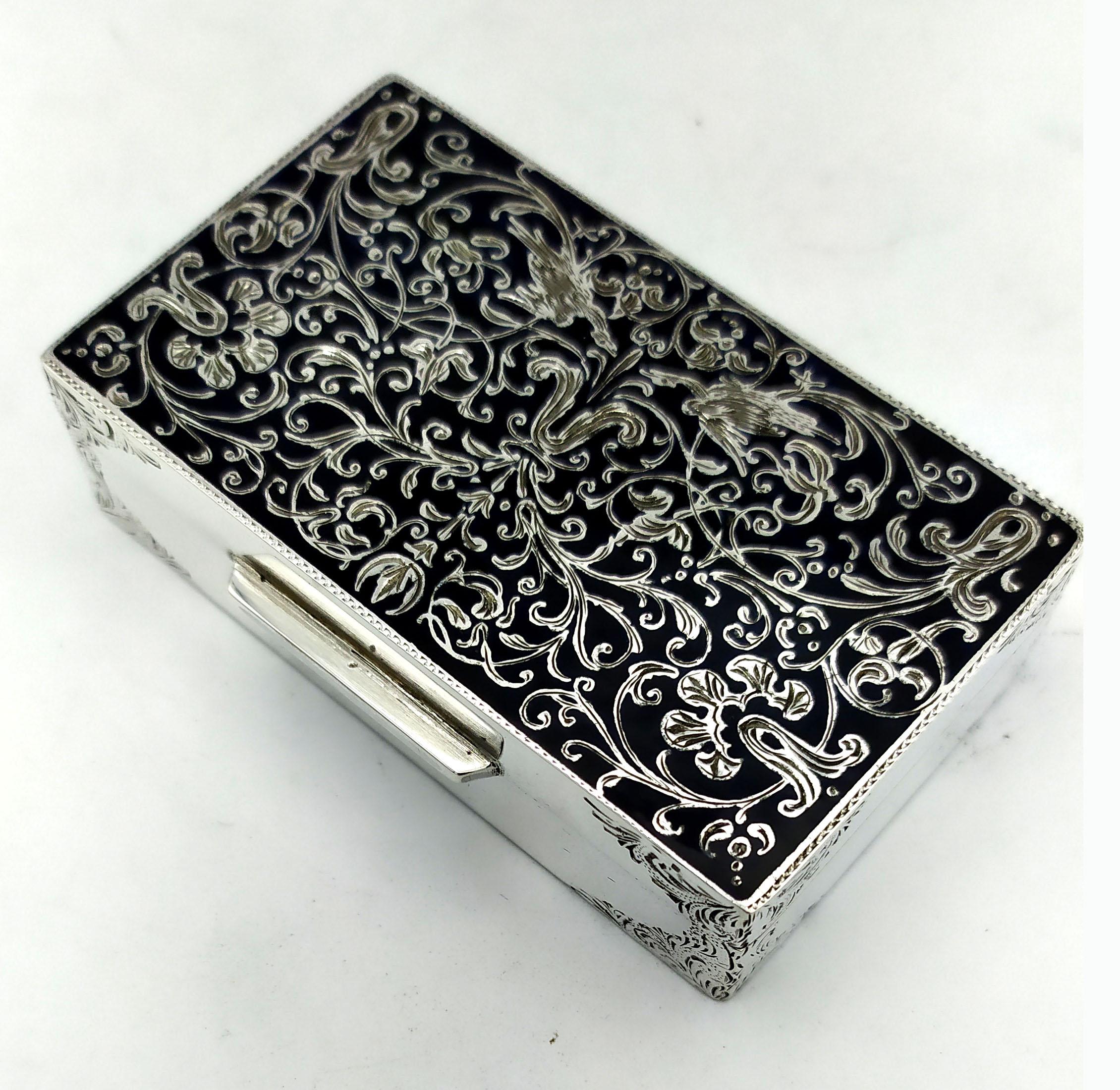 Italian Snuff Box hand engraving, black “niello” type Sterling Silver Salimbeni  For Sale