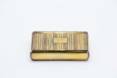 Snuff box in gilded silver