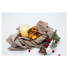 Snuff box in gilded silver with engravings and hinged lid