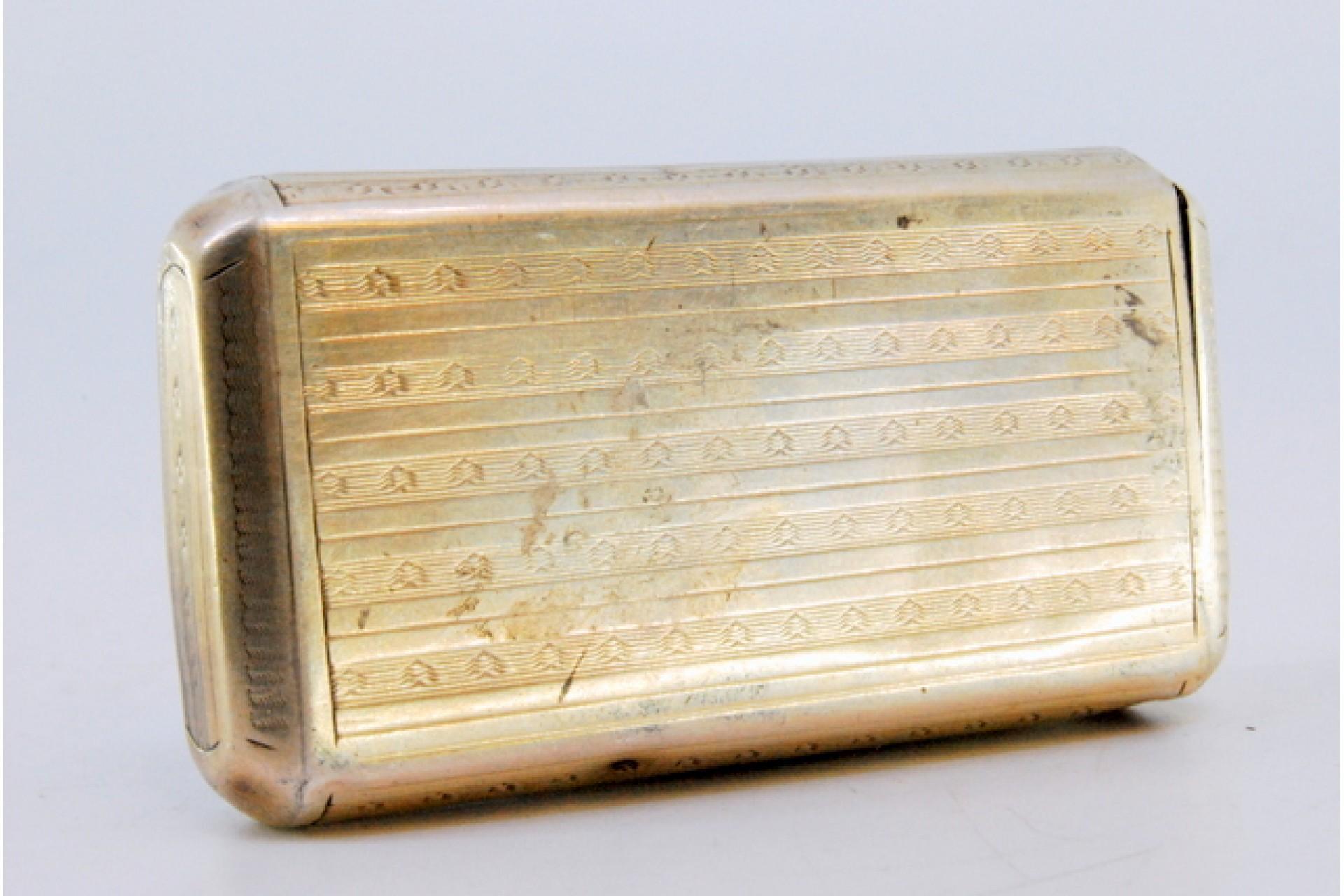 19th Century Snuff box in guilloche silver with monogram card For Sale