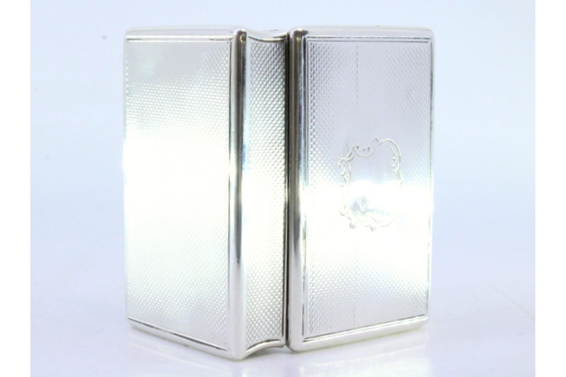 European Snuff box in guilloche silver with monogram plaque and opening application For Sale