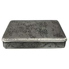 Snuff Box in Silver-Plated Metal or Silver