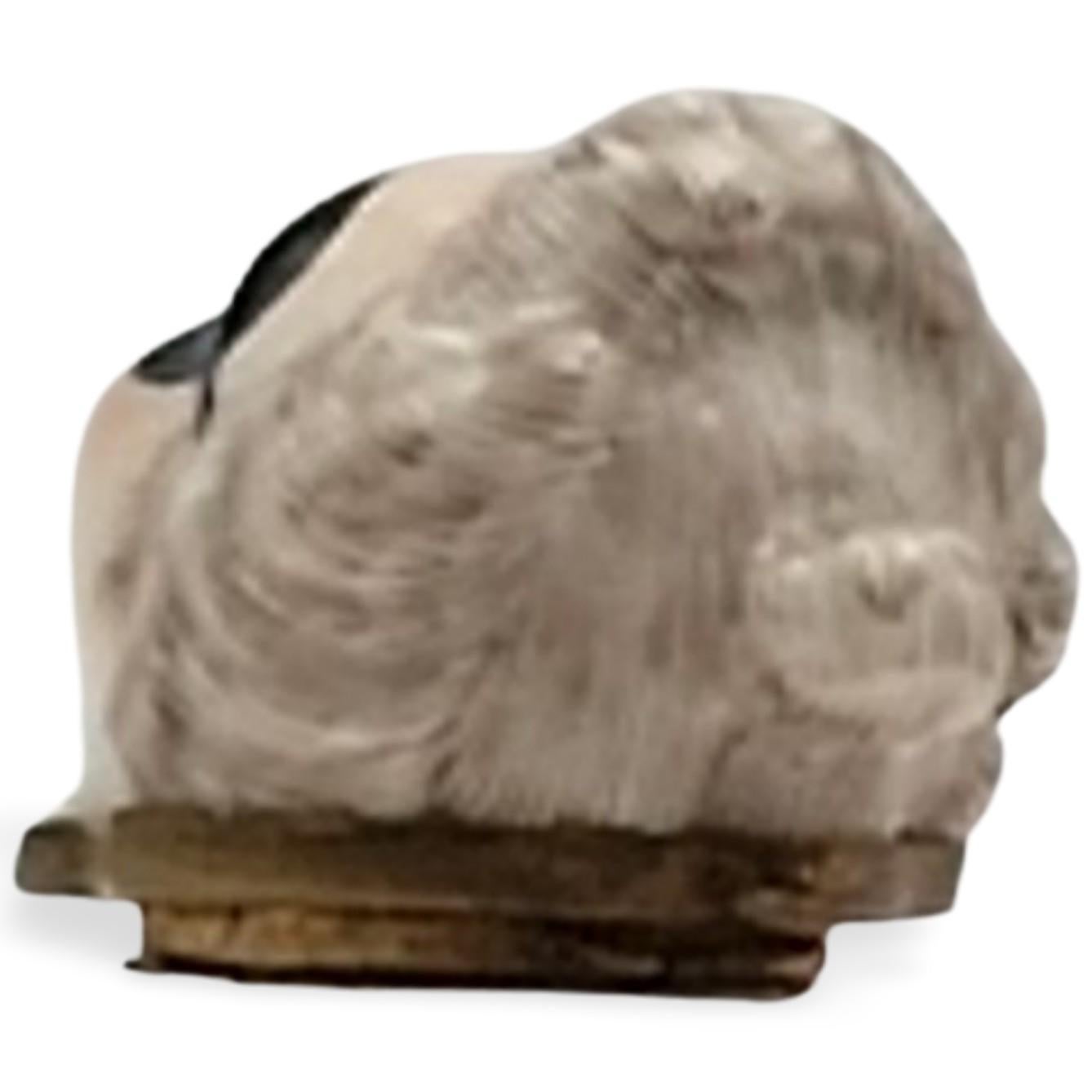 Neoclassical Snuff Box in the form of Columbine, with diamond eyes. Gouyn C1754. For Sale