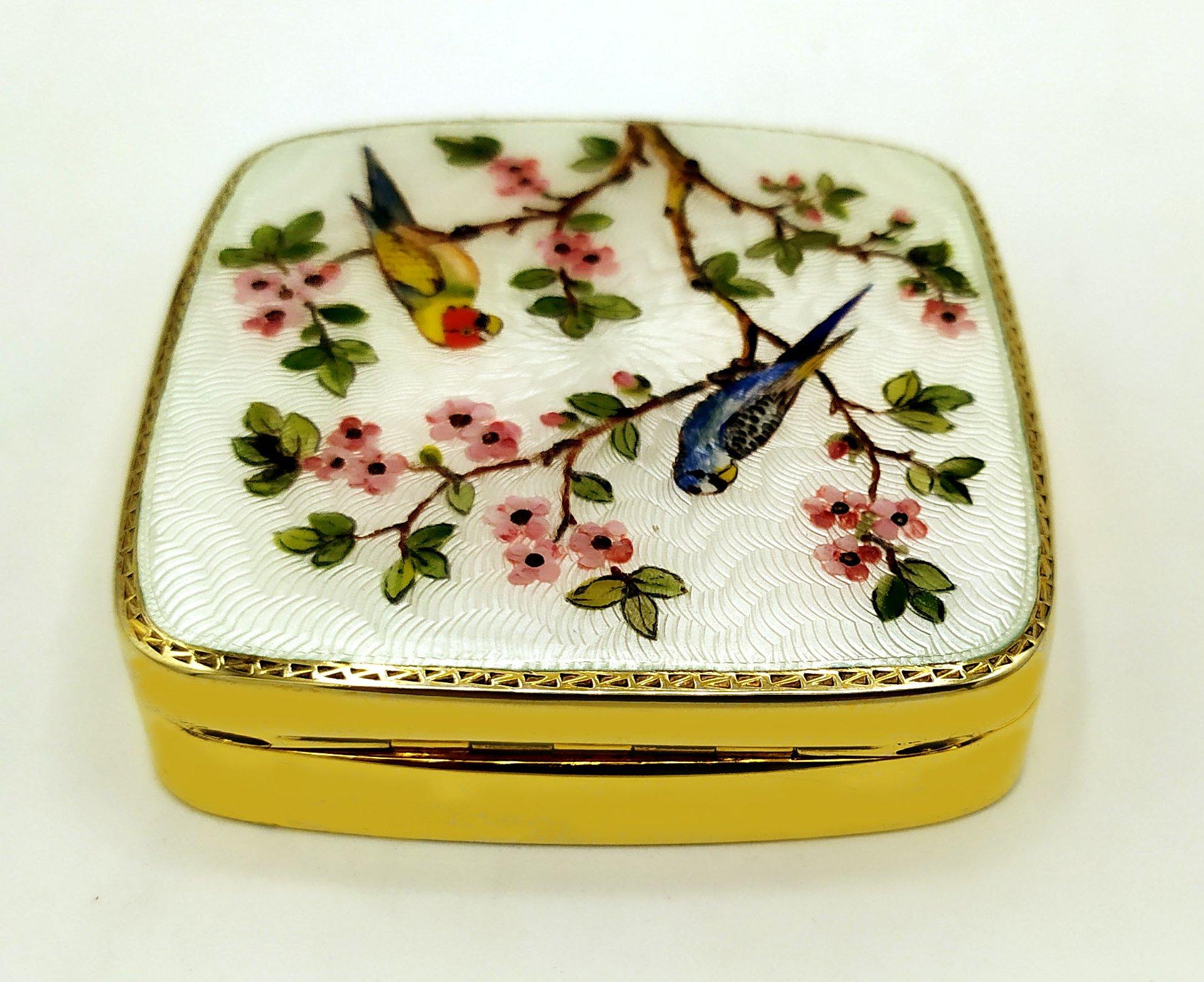 Late 20th Century Snuff Box Parrotlets on Flowering Branches. Art Nouveau Style Sterling Silver En For Sale