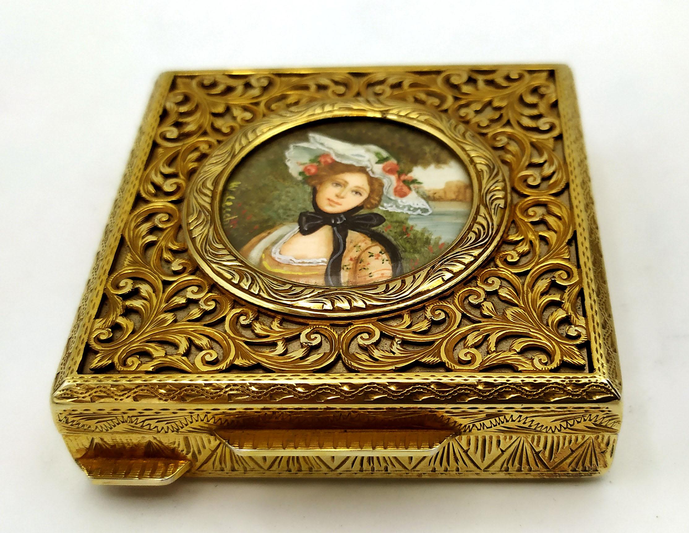 Italian Snuff Box Perforated Lid, Embossed and Engraved Miniature Salimbeni For Sale