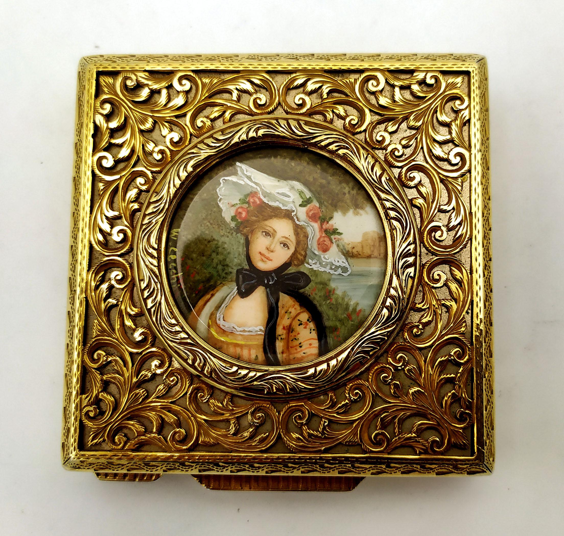 Hand-Carved Snuff Box Perforated Lid, Embossed and Engraved Miniature Salimbeni For Sale