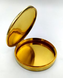 Snuff Box White Fire Enamel with Miniature of Bird Salimbeni