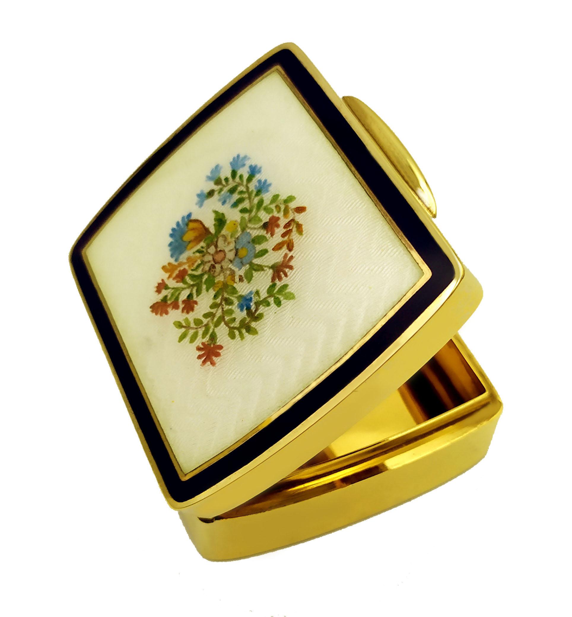 Hand-Carved Snuff Box with 2 slightly rounded sides Sterling Silver Salimbeni For Sale