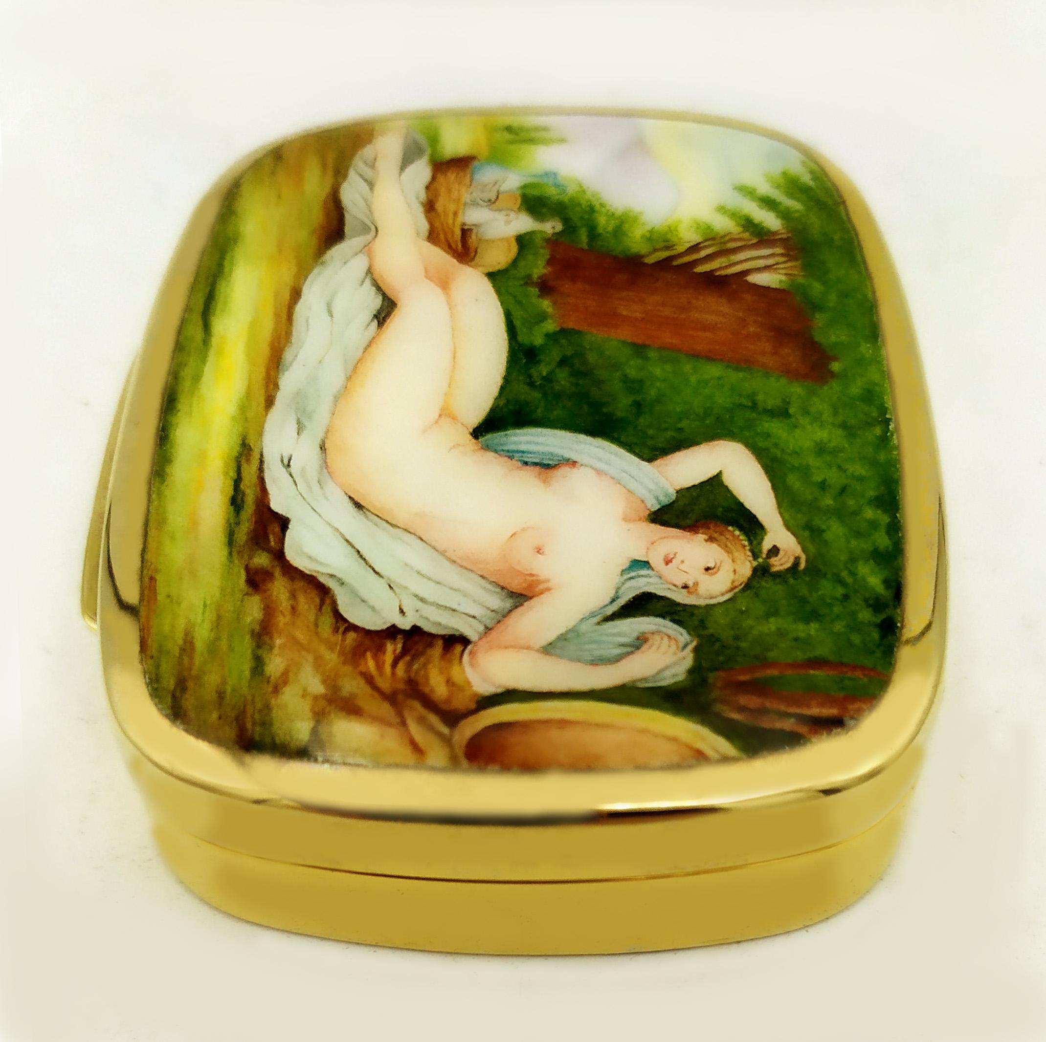 Rounded rectangular snuffbox in 925/1000 sterling silver gold plated with hand-painted fire-enamelled miniature on the lid. Early 1900s English Art Nouveau style. Measurements cm. 5.7 x 7.2 x 2. Weight gr. 142. Designed by Giorgio Salimbeni in 1967