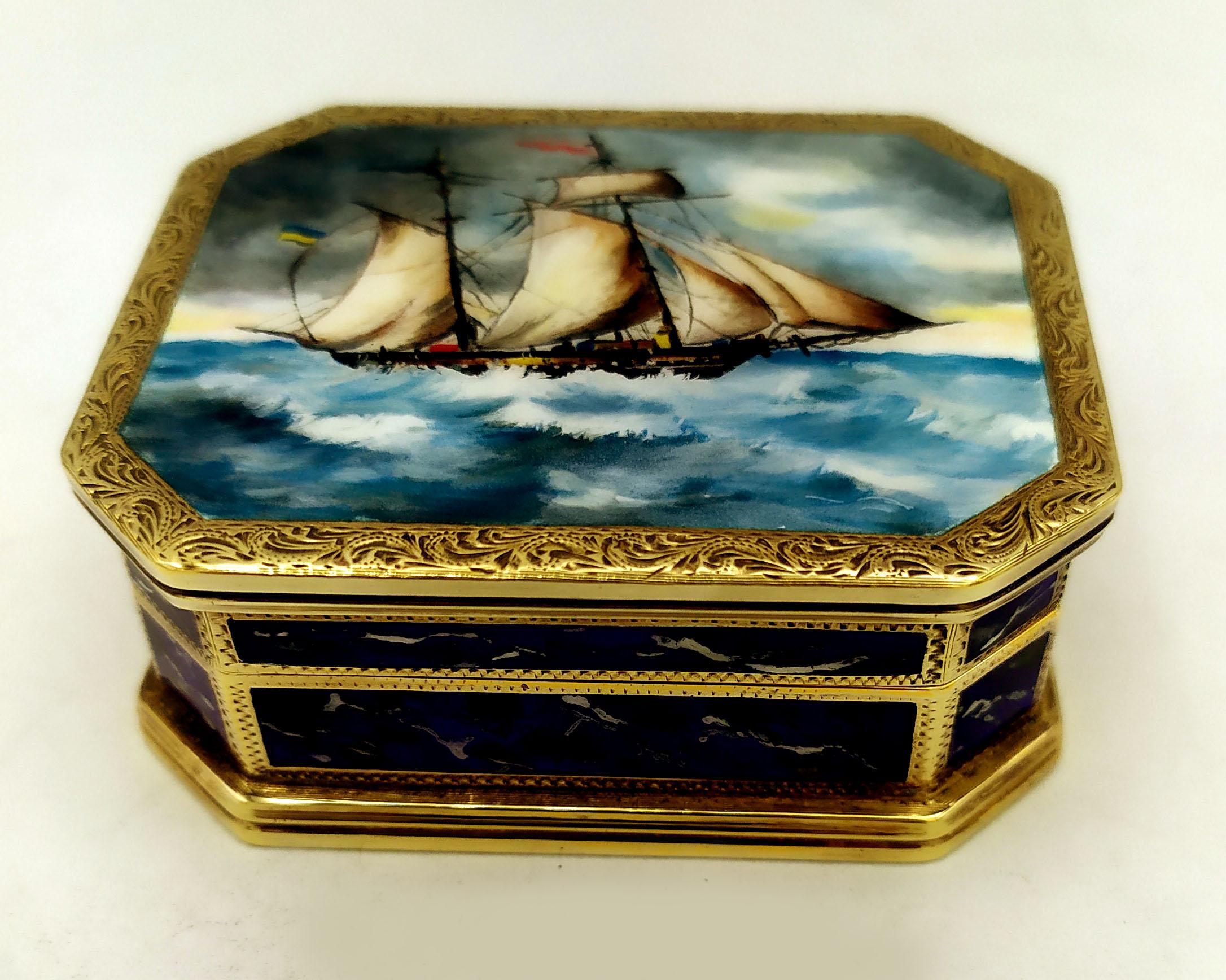 Italian Snuffbox with English Queen Anne style Sterling Silver Salimbeni For Sale