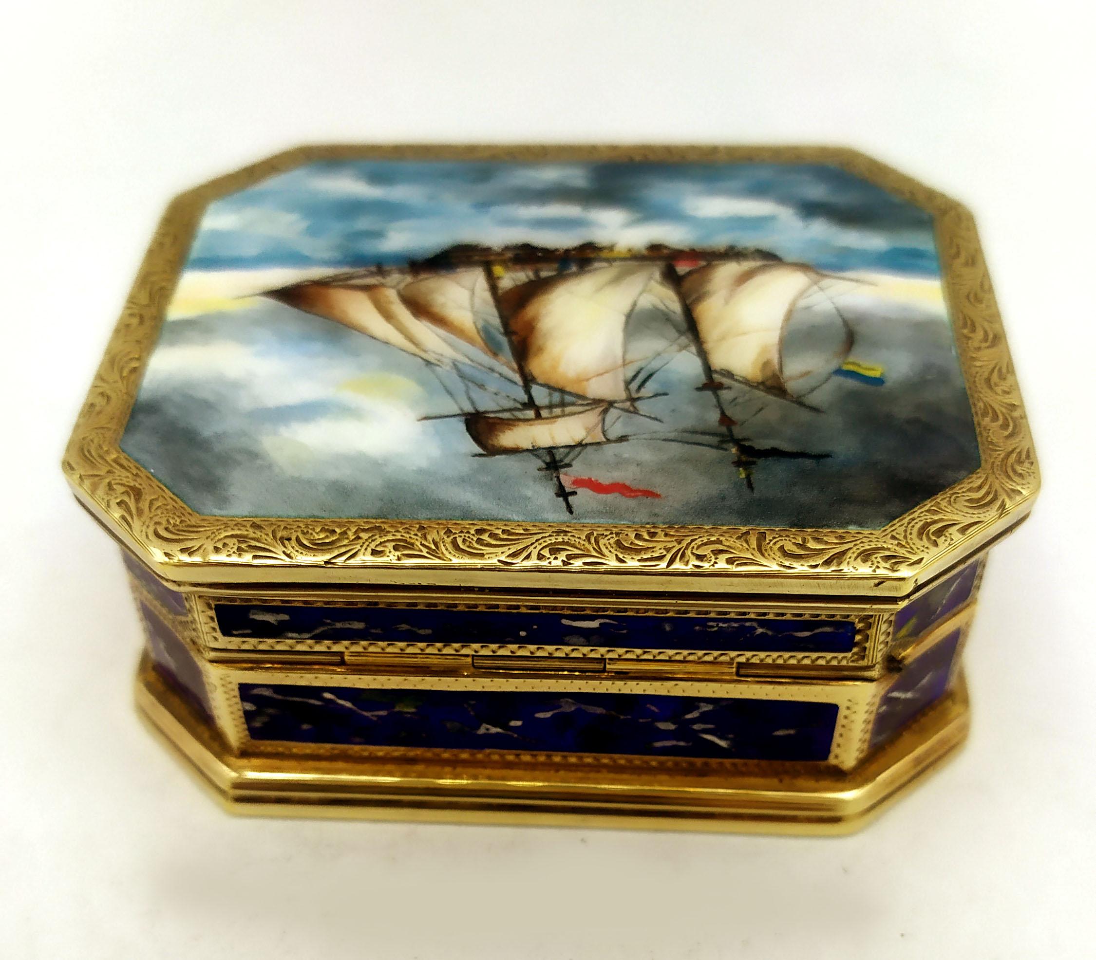Late 20th Century Snuffbox with English Queen Anne style Sterling Silver Salimbeni For Sale