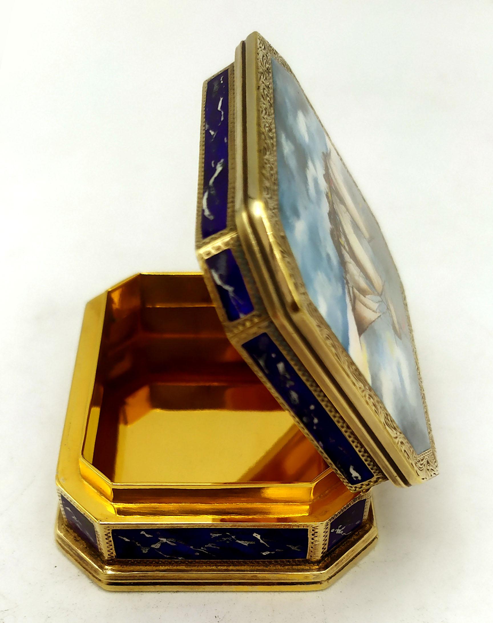 Gold Snuffbox with English Queen Anne style Sterling Silver Salimbeni For Sale