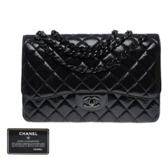 SO BLACK Chanel Timeless Jumbo double flap shoulder bag in Black Glazed leather