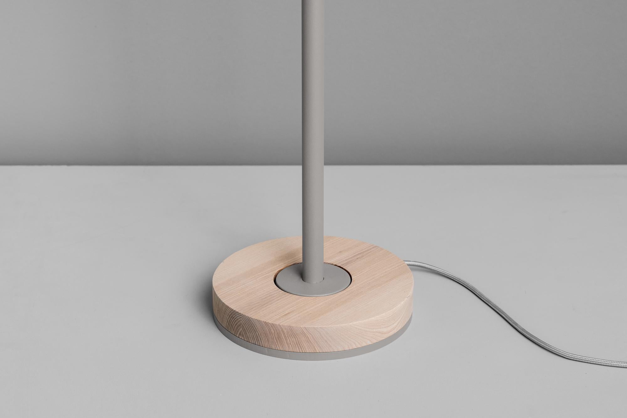 XXIe siècle et contemporain SO5 Lampadaire noir par +kouple en vente