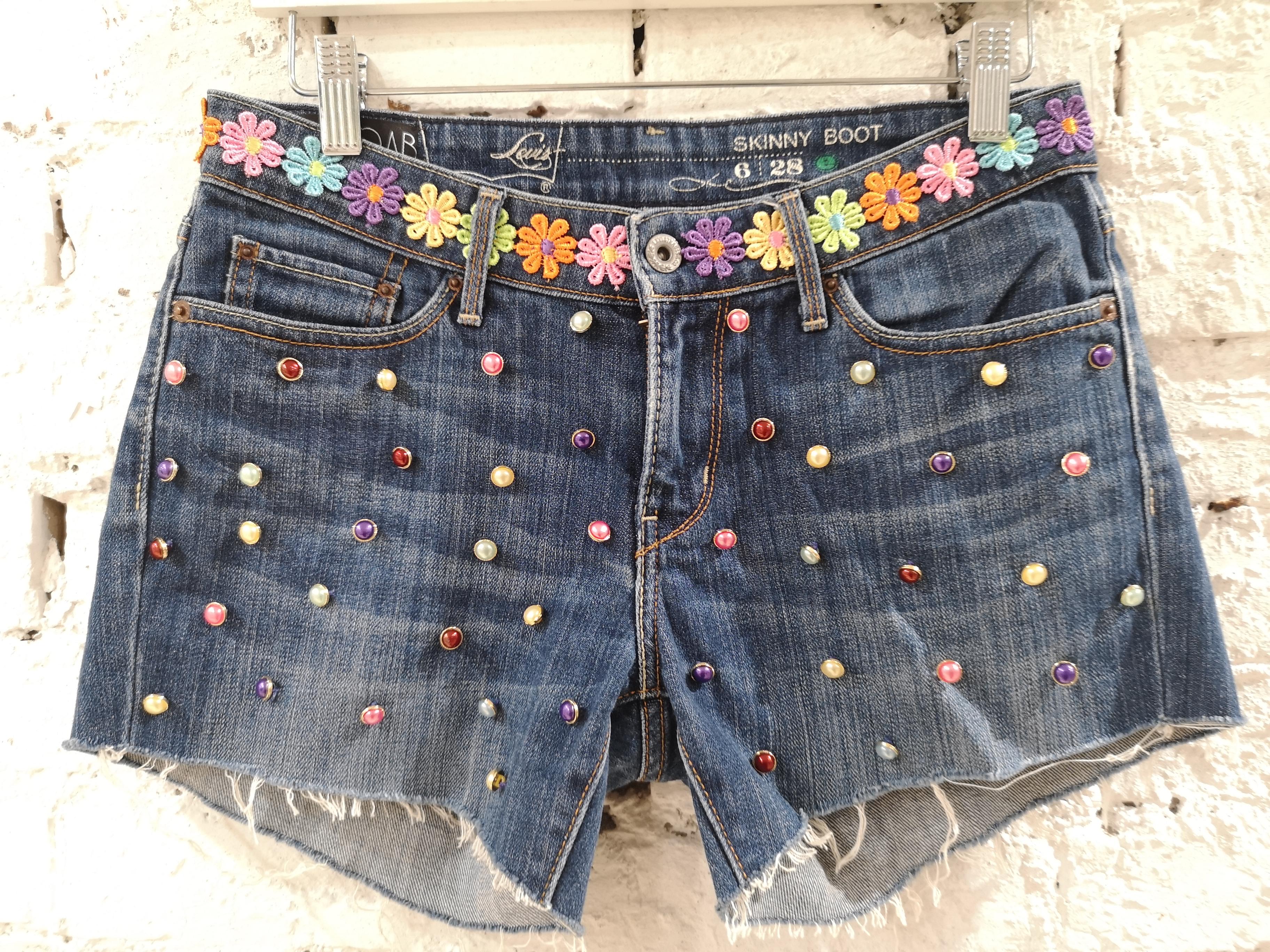 SOAB blue denim cotton flowers and beads shorts In Excellent Condition In Capri, IT