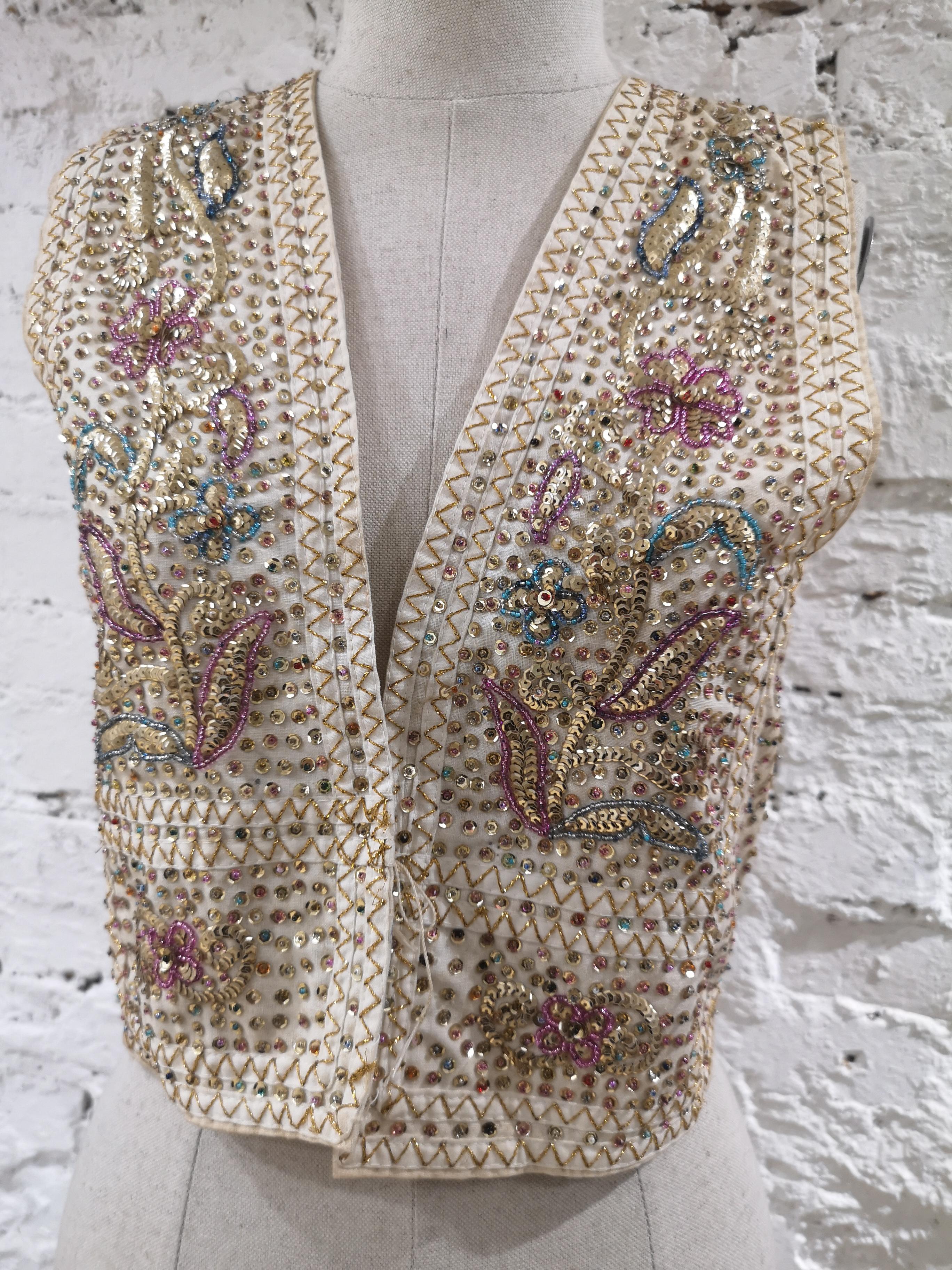 SOAB handmade beige sequins and beads vest
size M 