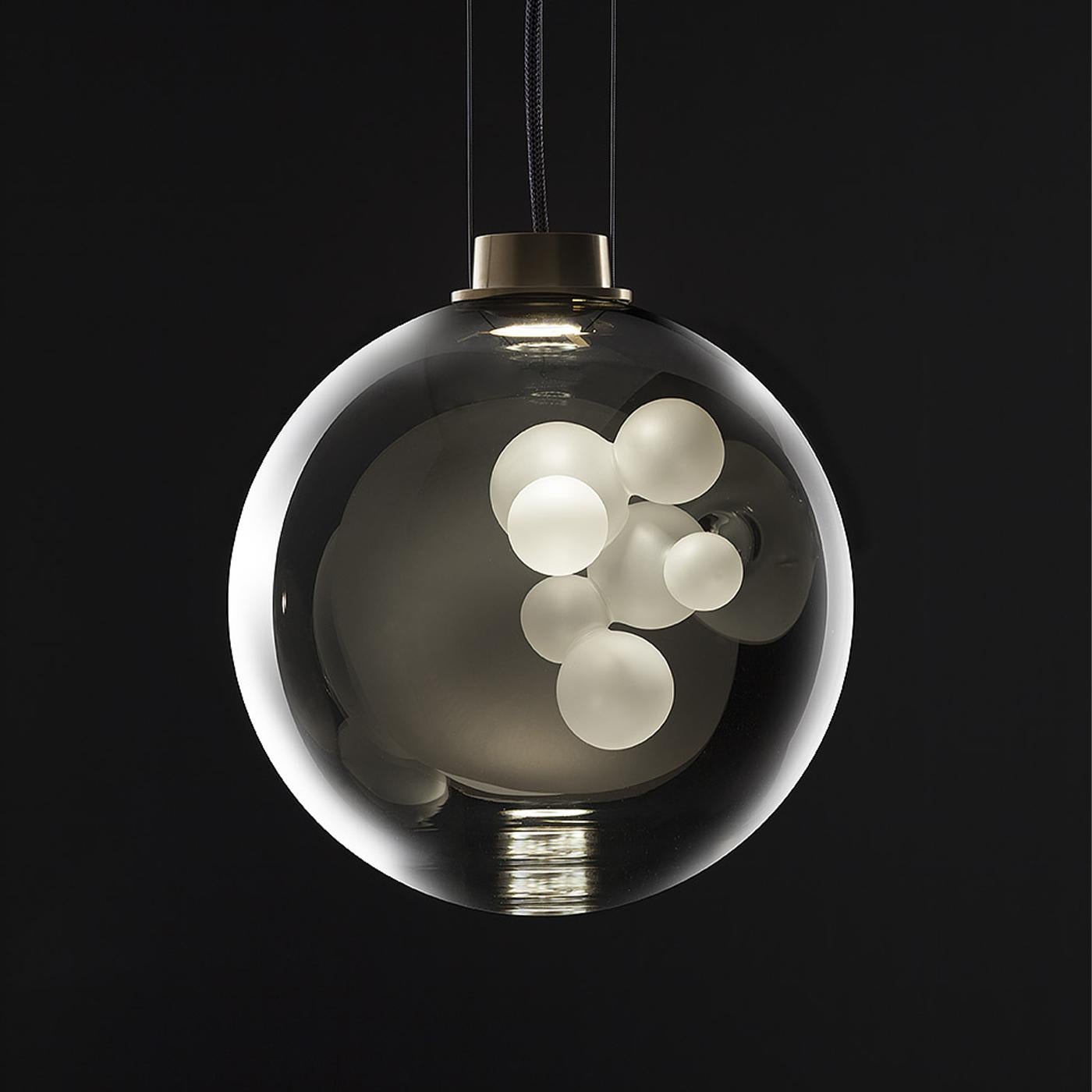 Moderno Sfera di sapone, Melogranoblu, Lampada a sospensione, Vetro metallizzato, Ottone spazzolato in vendita