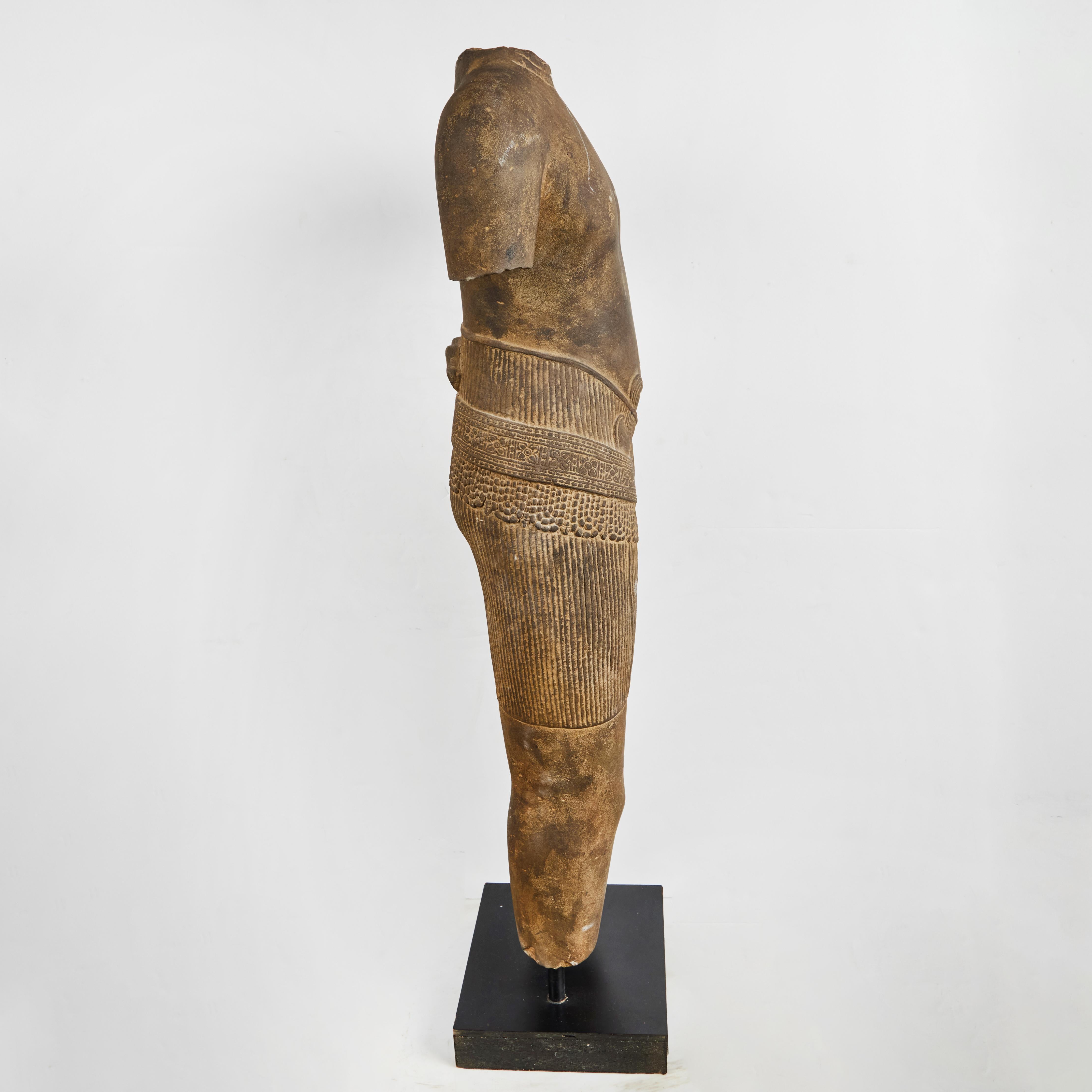 Figura masculina de piedra jabón en venta 1