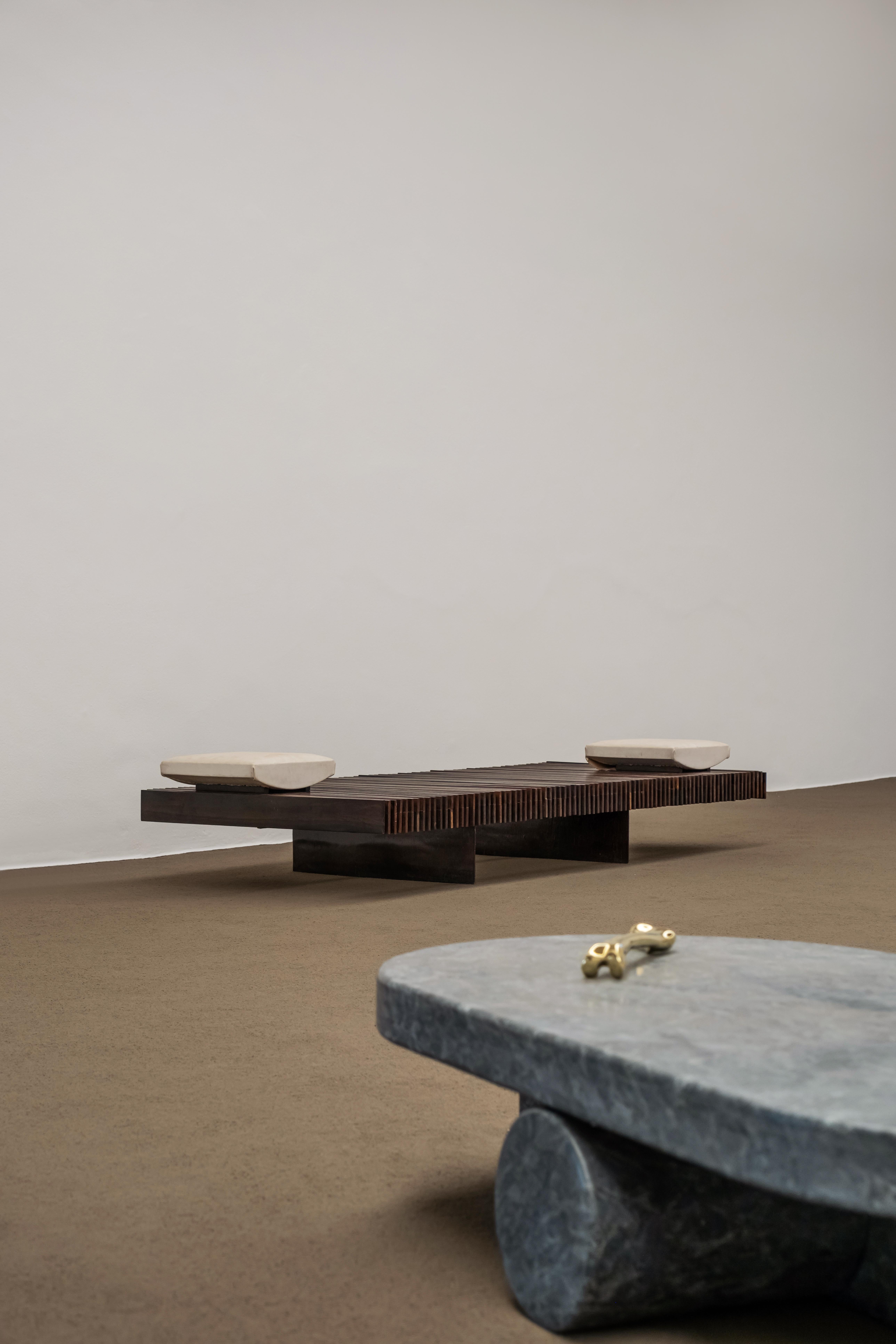XXIe siècle et contemporain Table basse Relevo en pierre ollaire, Giorgio Bonaguro en vente